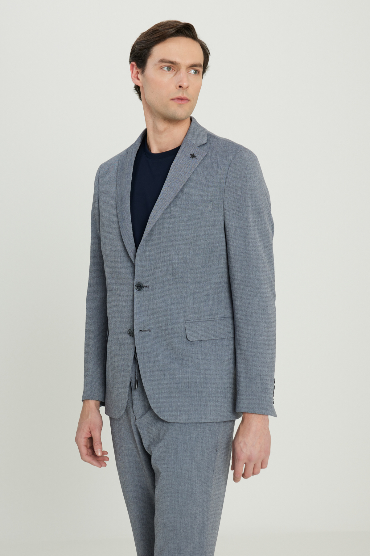 آلتین ییدلیز کلاسیکس کت و شلوار مردانه خاکستری باریک، یقه گرد، طرح وافل، انعطاف‌پذیر، دارای جیب‌های کناری