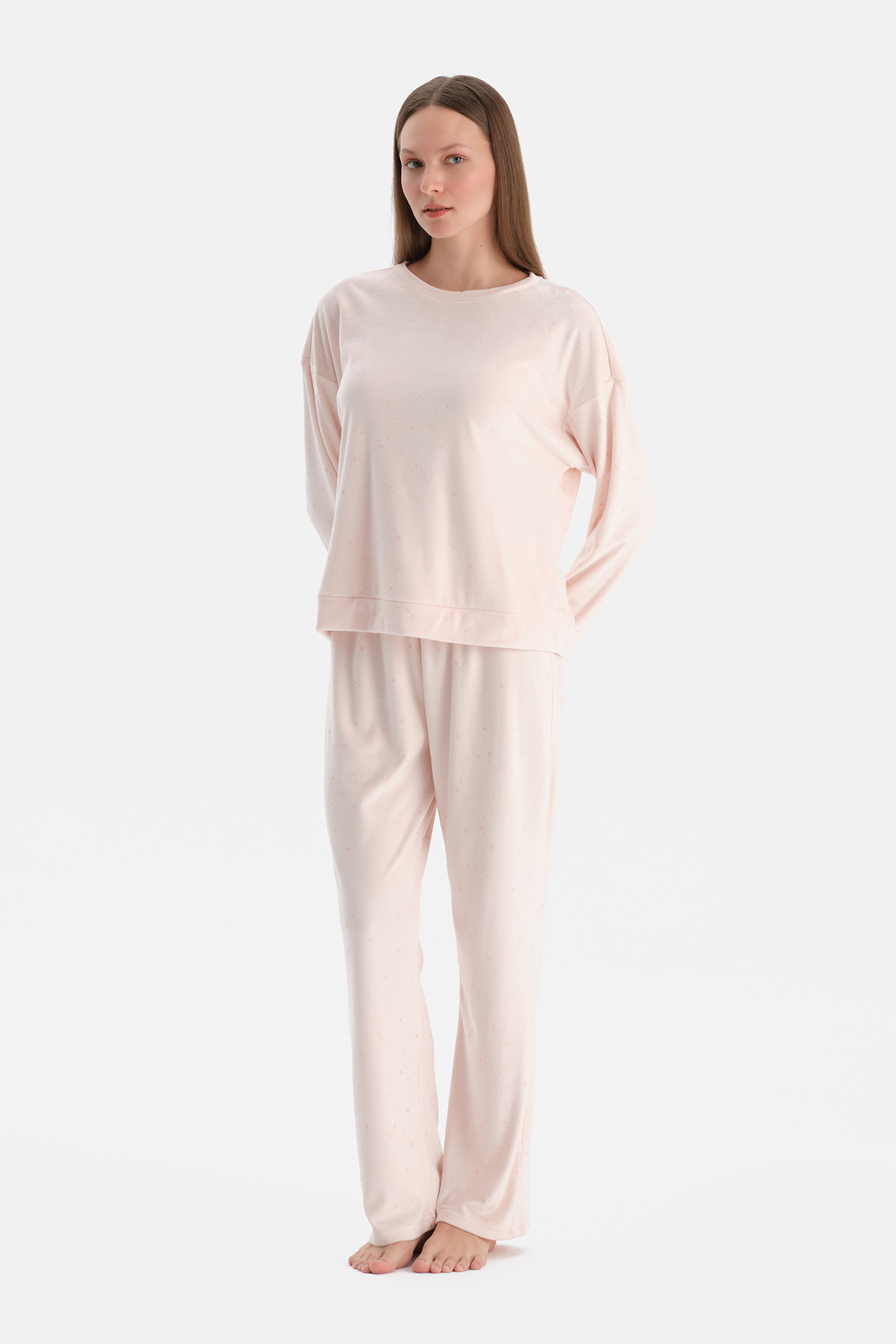Ecru Shiny Star Printed Velvet T-Shirt Pants Pajamas Set