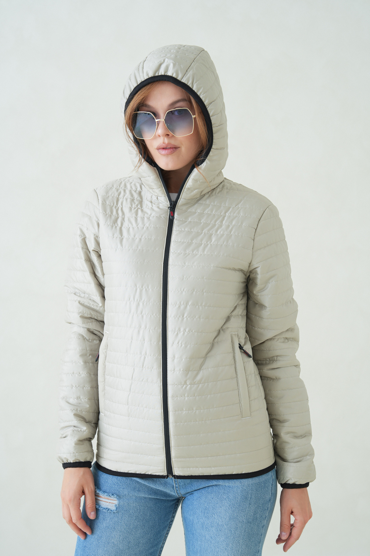 D1fference  Kadın Kapüşonlu Elyaf Dolgulu Ultra Hafif İçi Astarlı Su İtici Rüzgar Geçirmez Spor Şişme Mont - Görsel 4