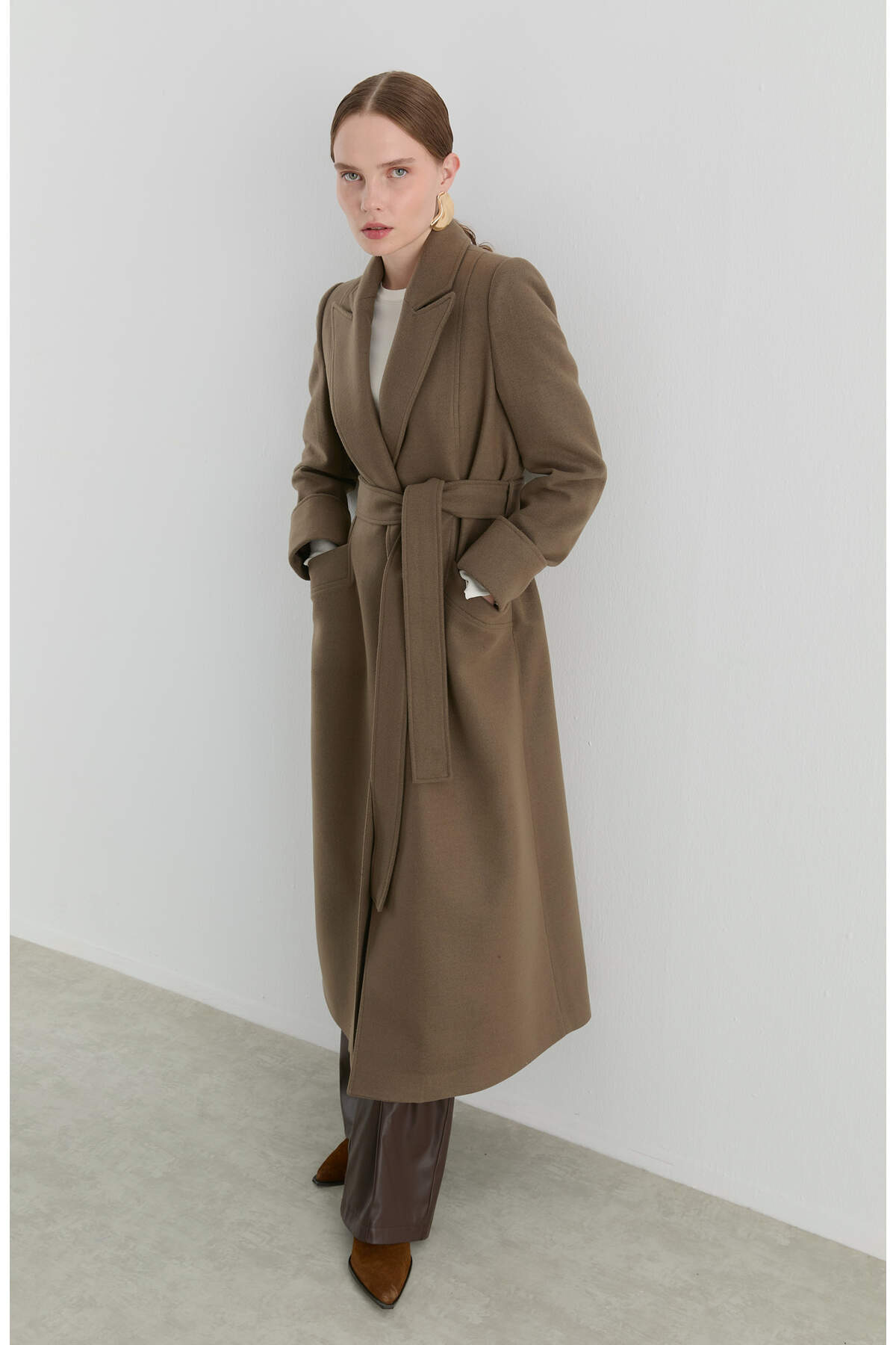 Fatma Atasoy  Kuşaklı Vizon Kaşmir Maksi Kaban - Görsel 3