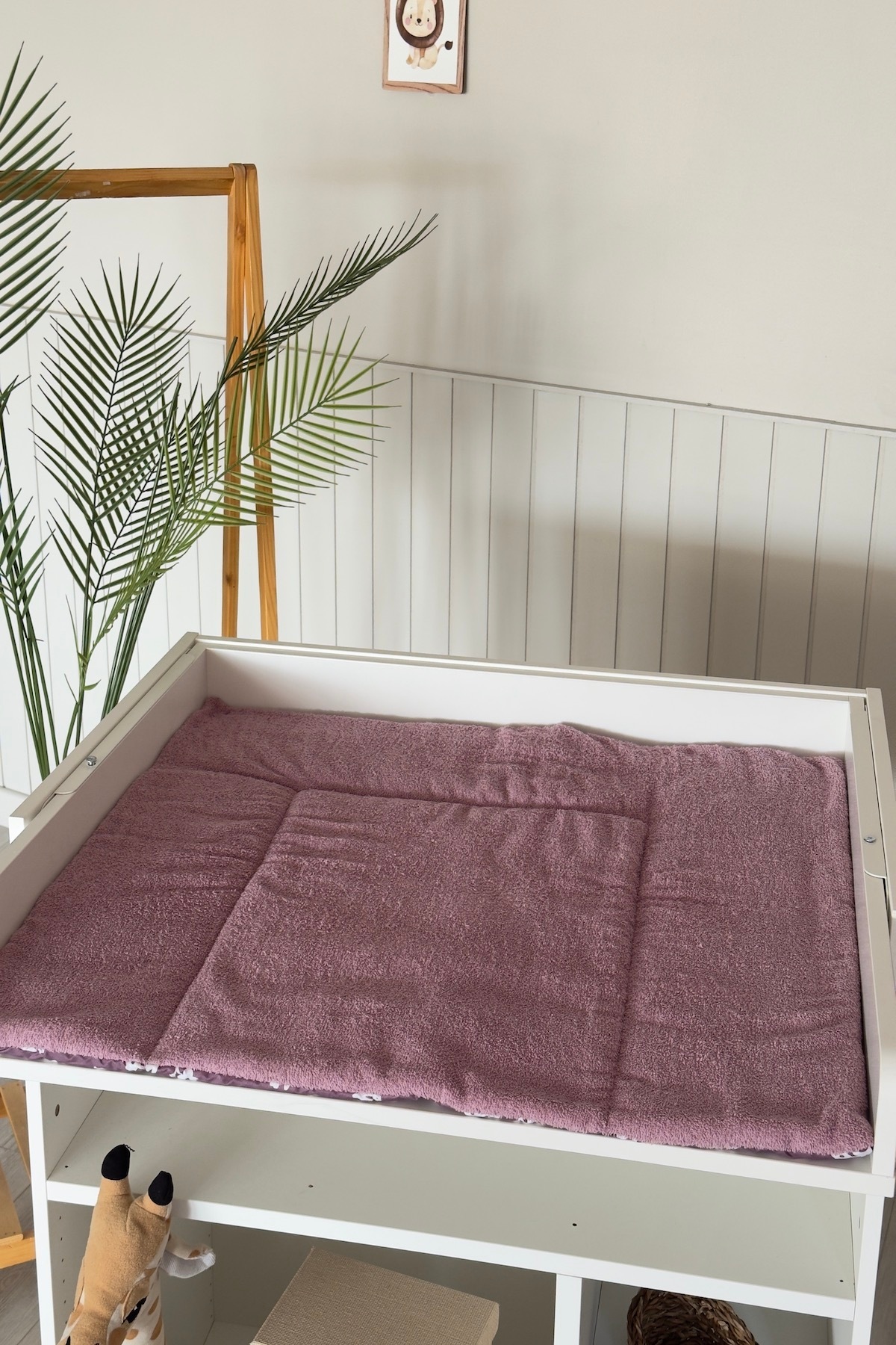 Pastelya Mor Çiçek Desenli Bebek Alt Açma Seti, Su Geçirmez Değiştirebilir Ped, Alt Açma Minderi fotoğrafı 6 (önizleme)