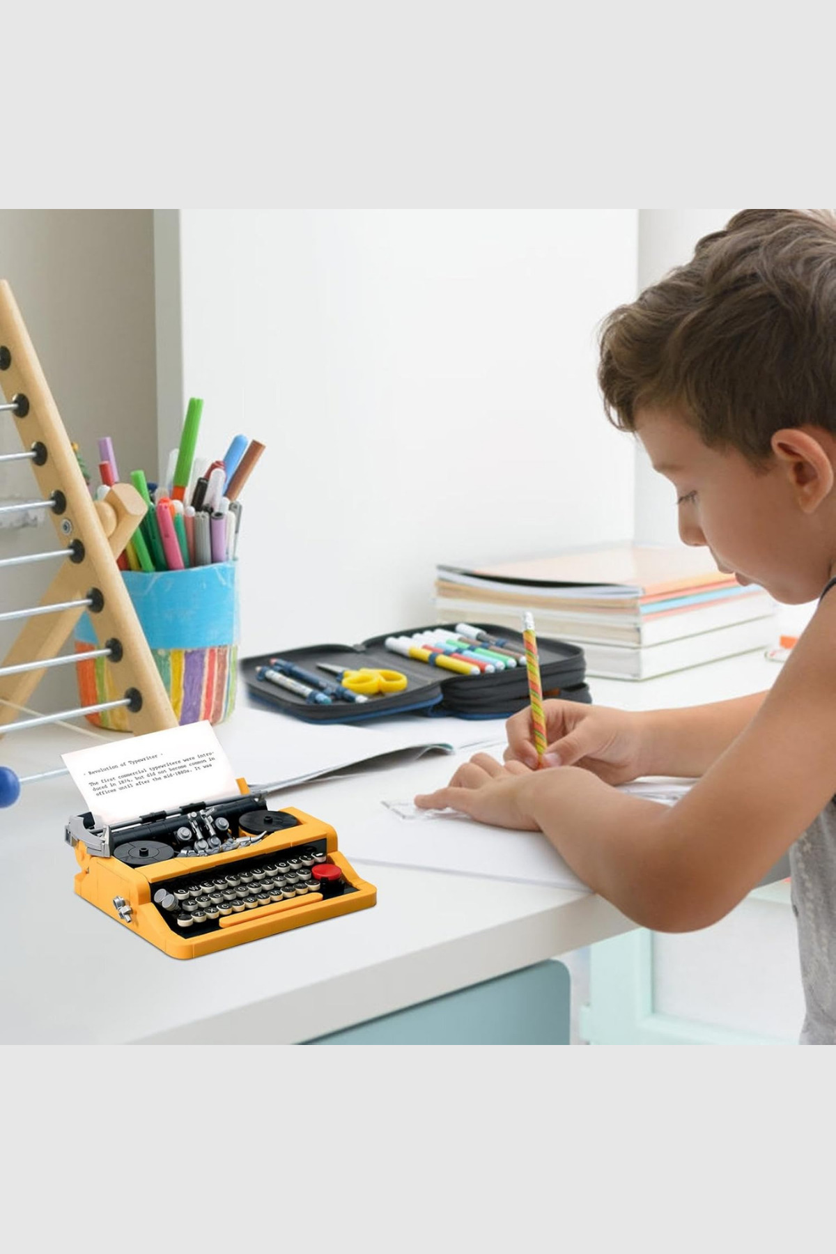 تایپ‌رایتر اسباب‌بازی ۲۵۴ تکه، مناسب سنین بالای ۶ سال