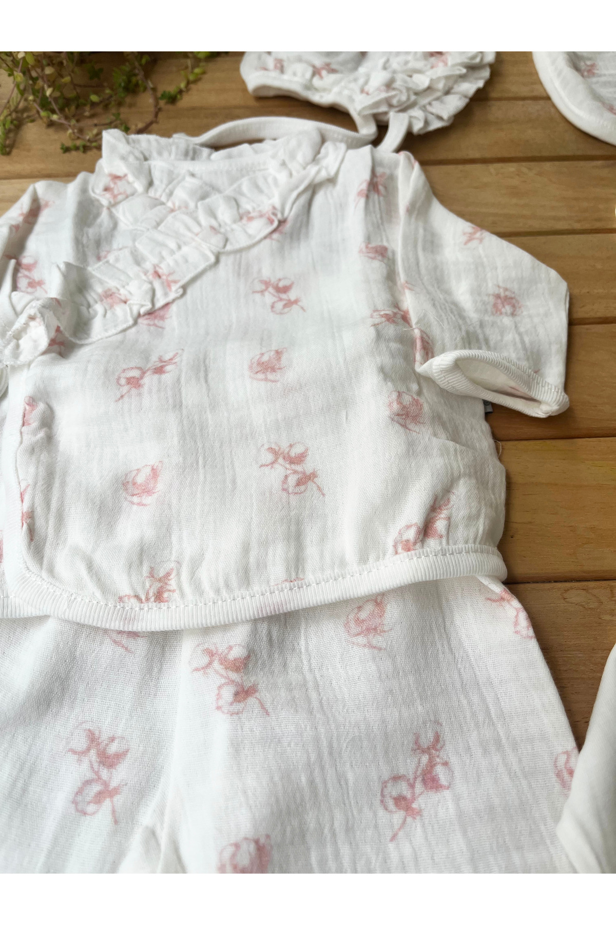 Zıpır %100 Pamuk Yenidoğan Kız Bebek Hastane Çıkış Seti 10 Parça – Müslin Pembe fotoğrafı 3 (önizleme)