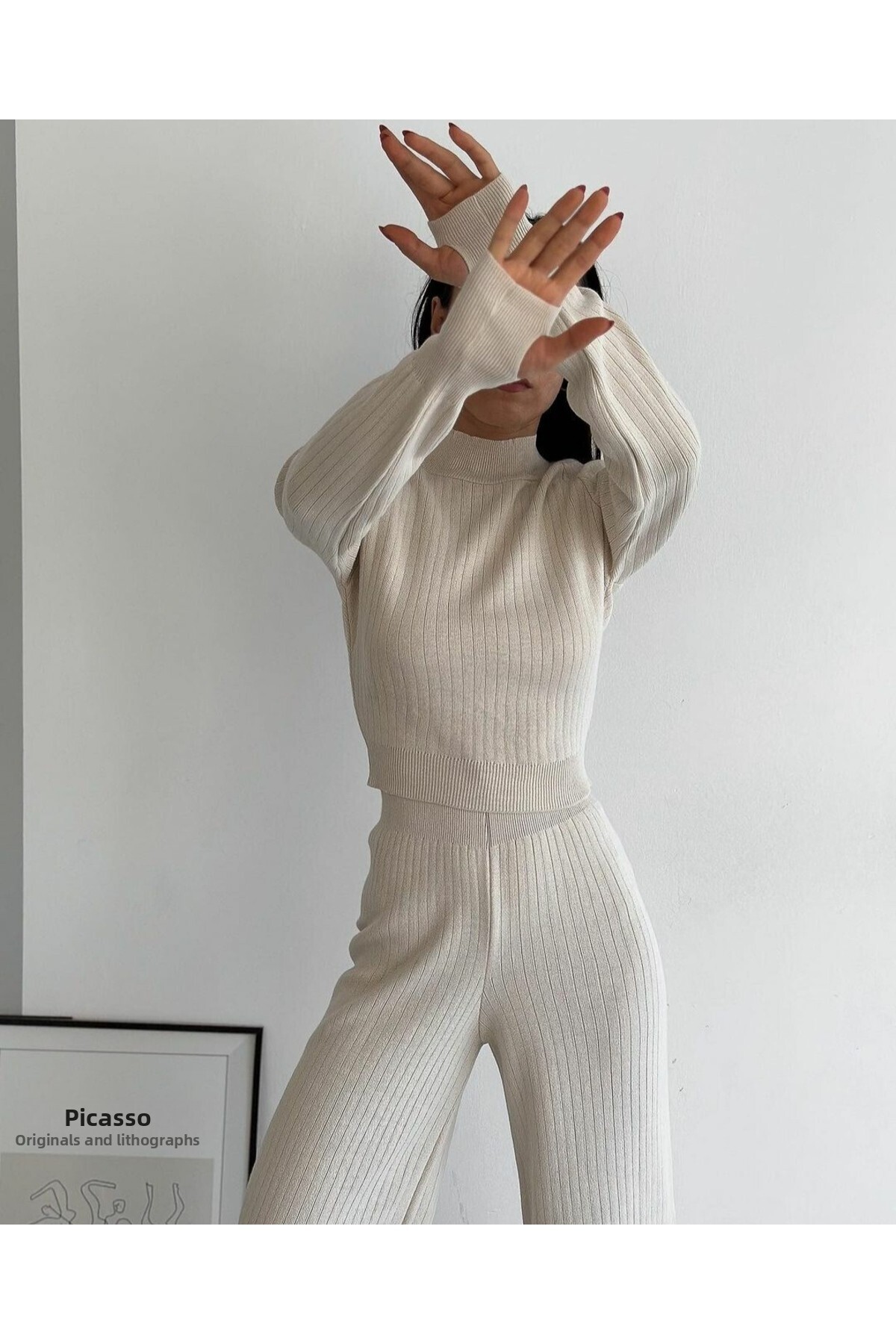 Leo Ferre Γυναικείο Σετ Πλεκτό Σκούρο Κρεμ Χρώμα Finger Snap