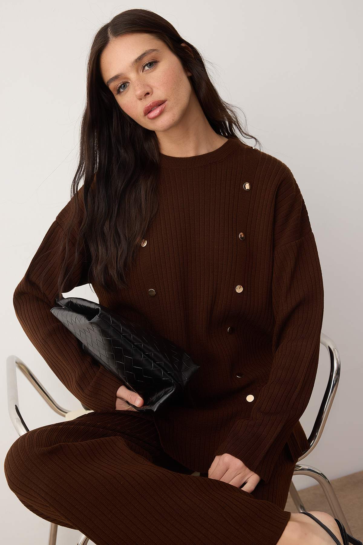 Trendyol Modest Ciemnobrązowy oversizeowy zestaw bluzki i spodni z dzianiny T...