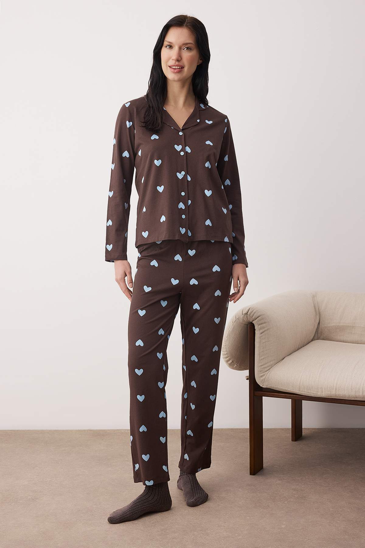 Trendyolmilla  Kahverengi-Mavi %100 Pamuklu Kalp Desenli Örme Pijama Takımı THMAW21PT0548