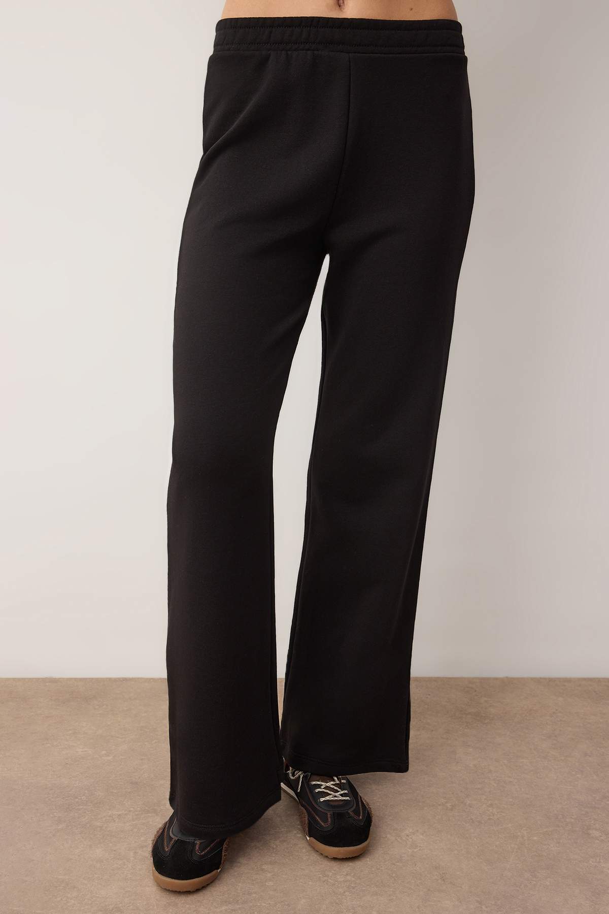 Trendyolmilla  Siyah Belden Oturmalı/Peplum Üst Straigth/Düz Kesim Alt Örme Alt - Üst Takım TWOAW26AU00136 - Görsel 3