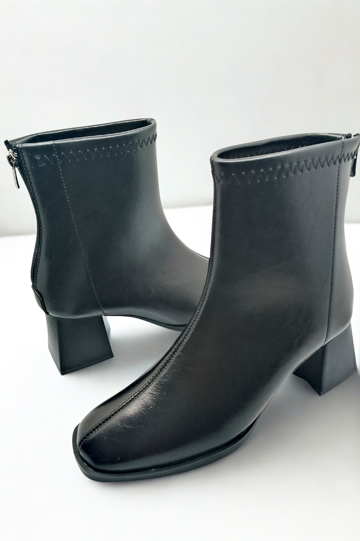 Long Star Kadın Siyah Rugan Suni Deri Ortopedik 6 cm Topuklu Küt Burun Fermuarlı Kışlık Bot