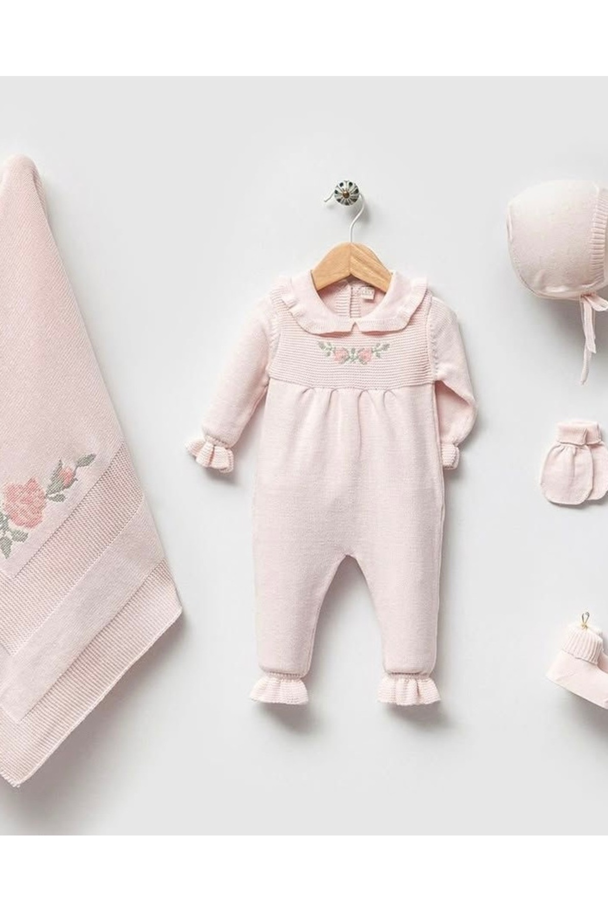 Mert Baby Zarif Kanaviçe Triko 5'li Organik Hastane Çıkış Seti Pembe %100 Pamuk Yenidoğan Kız Bebek fotoğrafı 2 (önizleme)