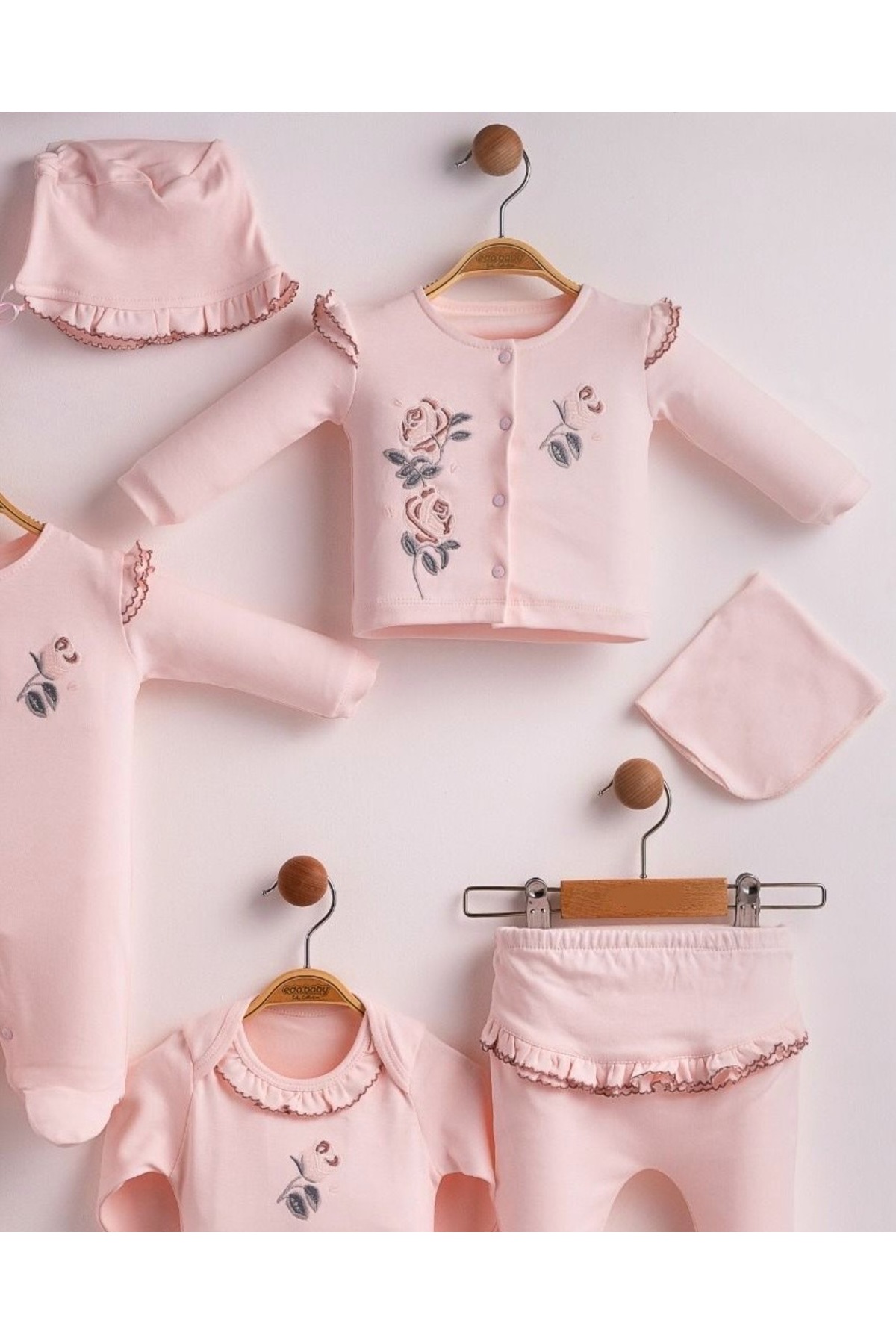 Mert Baby Fırfırella Nakış İşlemeli 10'lu Organik Hastane Çıkış Seti %100 Pamuk Yenidoğan Pembe Kız Bebek fotoğrafı 4 (önizleme)