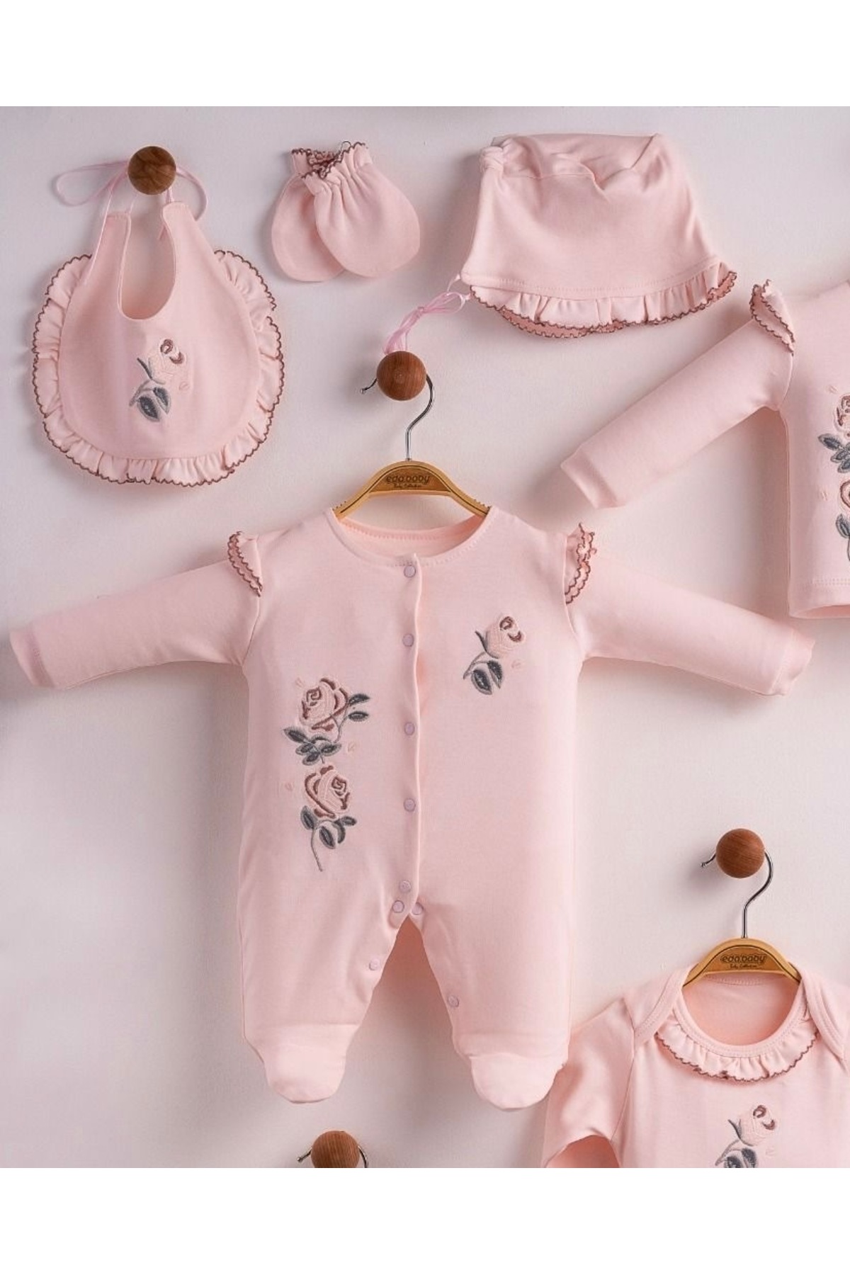 Mert Baby Fırfırella Nakış İşlemeli 10'lu Organik Hastane Çıkış Seti %100 Pamuk Yenidoğan Pembe Kız Bebek fotoğrafı 5 (önizleme)