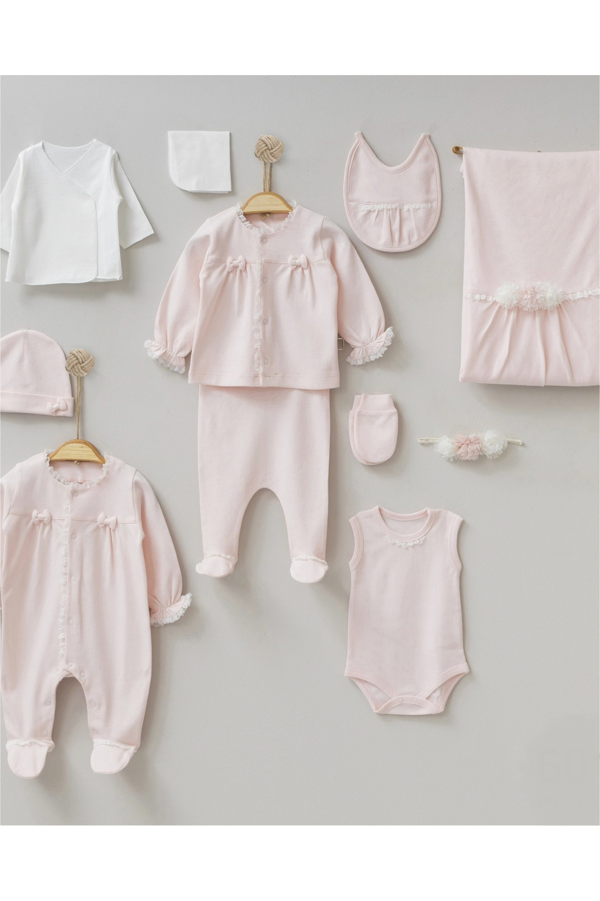 Mert Baby Mathilda 10'lu Organik Hastane Çıkış Seti Pembe %100 Pamuk Yenidoğan Kız Bebek fotoğrafı 2 (önizleme)