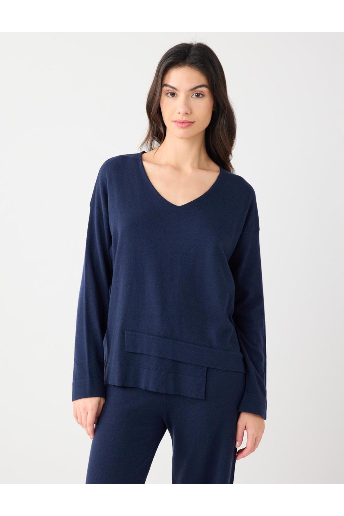 Jimmy Key  Lacivert Uzun Kollu V Yaka Triko Kazak