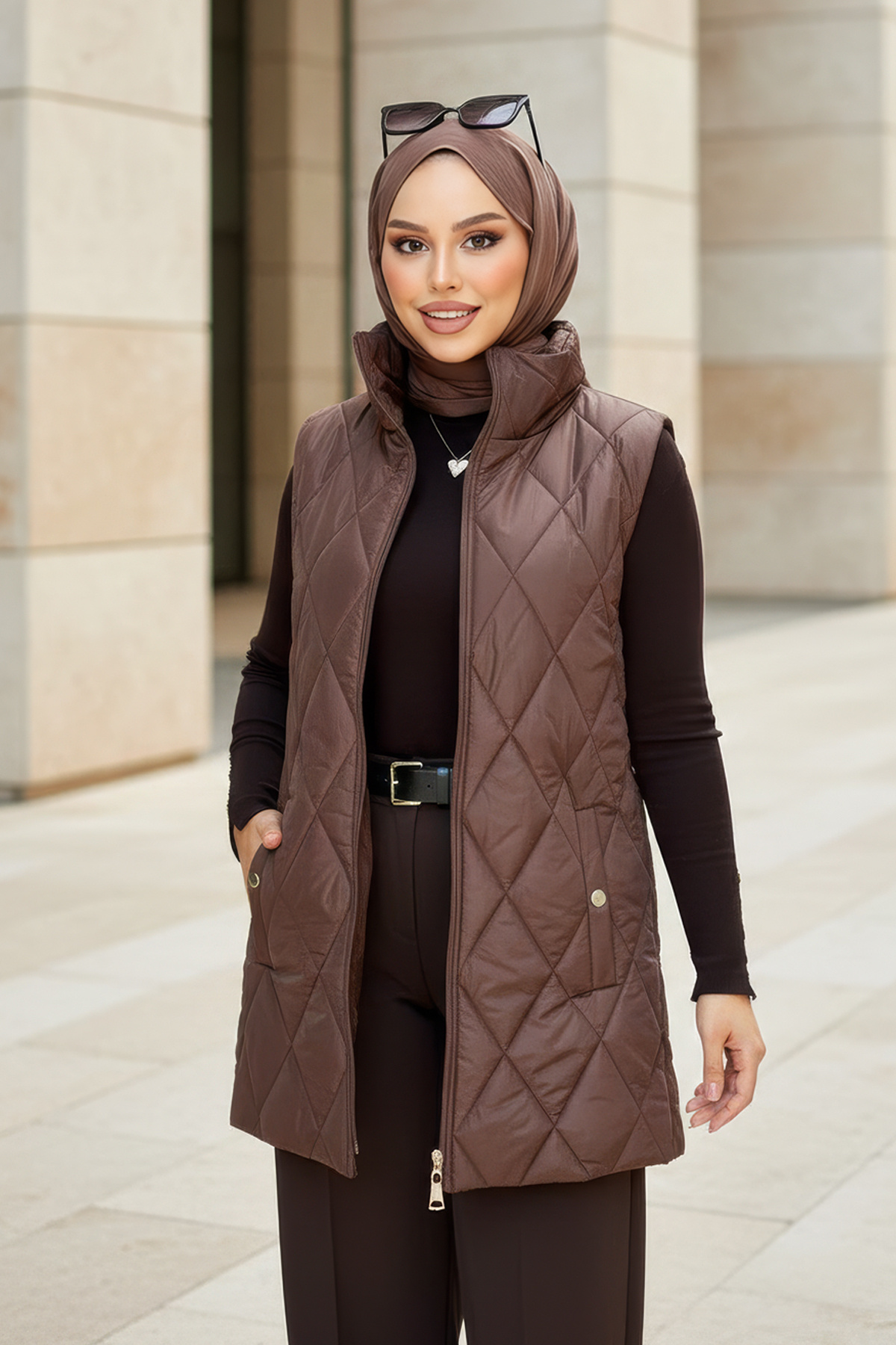 Minel Kadın Kahve Kısa Kapitone Yelek