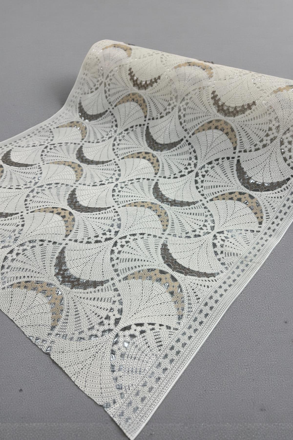 PVC Clear Coating Unperforated Lace Shelf Cover / Runner-Half Moon