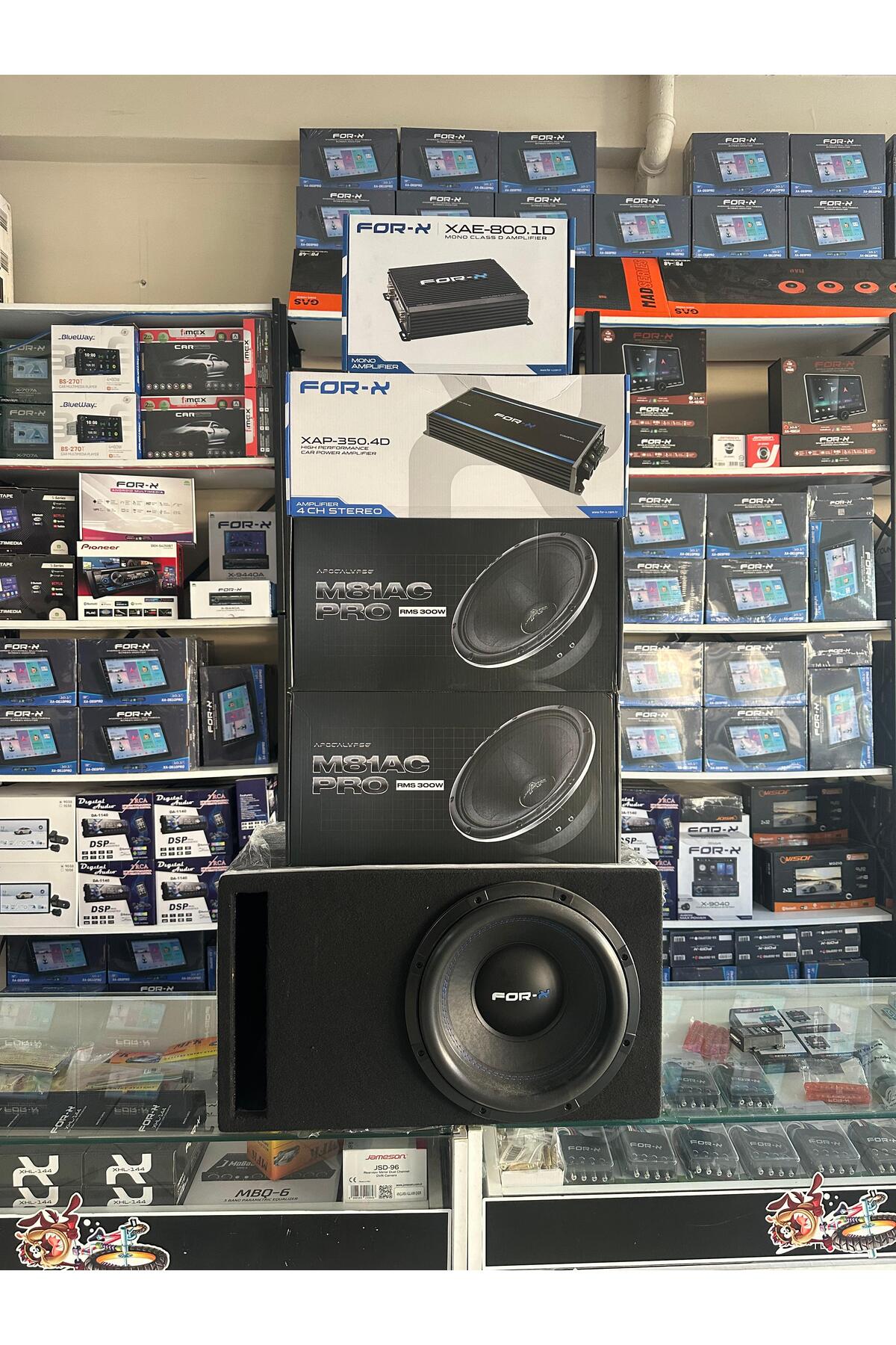 Apocalpyse apocalypse 81 ac 4 adet 350.4 amfi 700 rms bass kabınlı