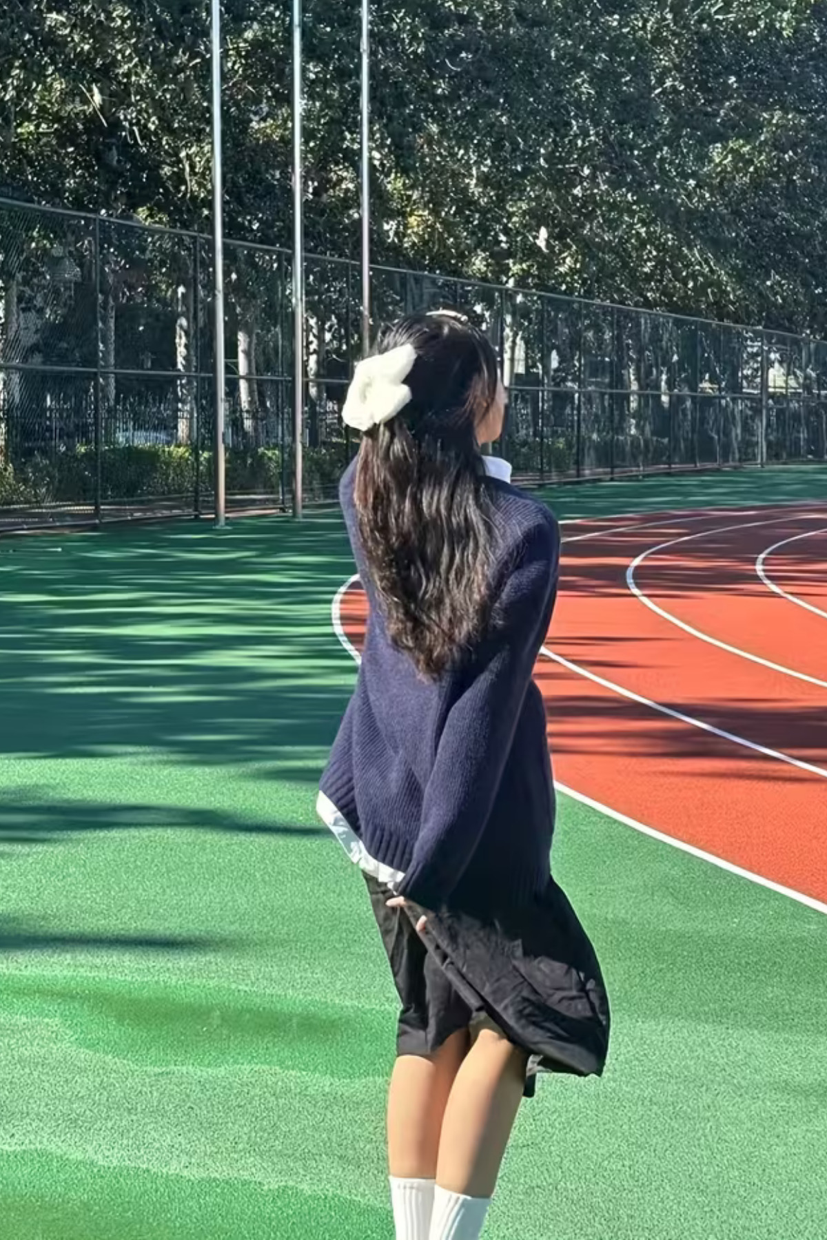 COOL TARZ Kadın Oversize Cepli Düğmeli V Yaka Triko Hırka görsel 3
