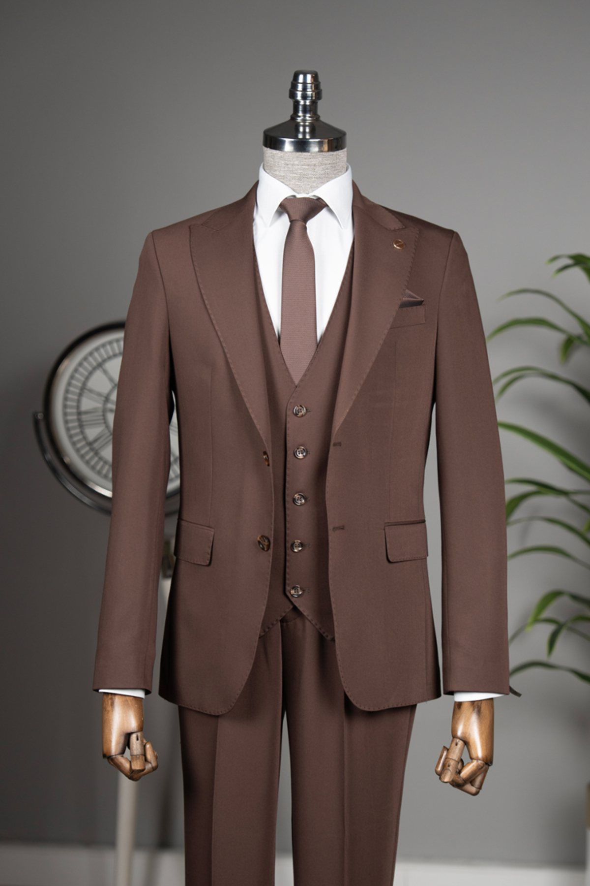 جلیقه‌ی سفارشی آیهان - SlimFit. لطفا یک سایز بزرگتر انتخاب کنید. — قهوه‌ای T04-LTD1103 — تصویر 2 از 6