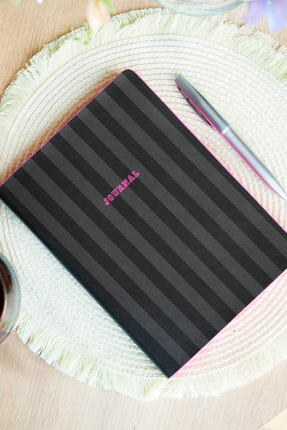 Victoria's Journals Smyth Art A5 Esnek Kapak Vegan Deri Defter – 192 Sayfa, 8...