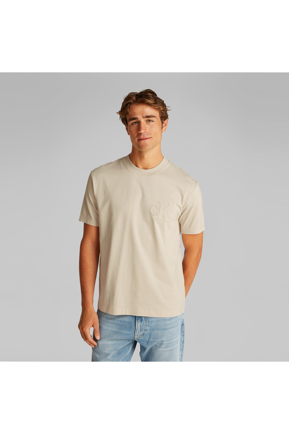 کلوین کلاین تی شرت مردانه آستین کوتاه یقه گرد طرح معمولی نخی بژ J30J327494-PDV