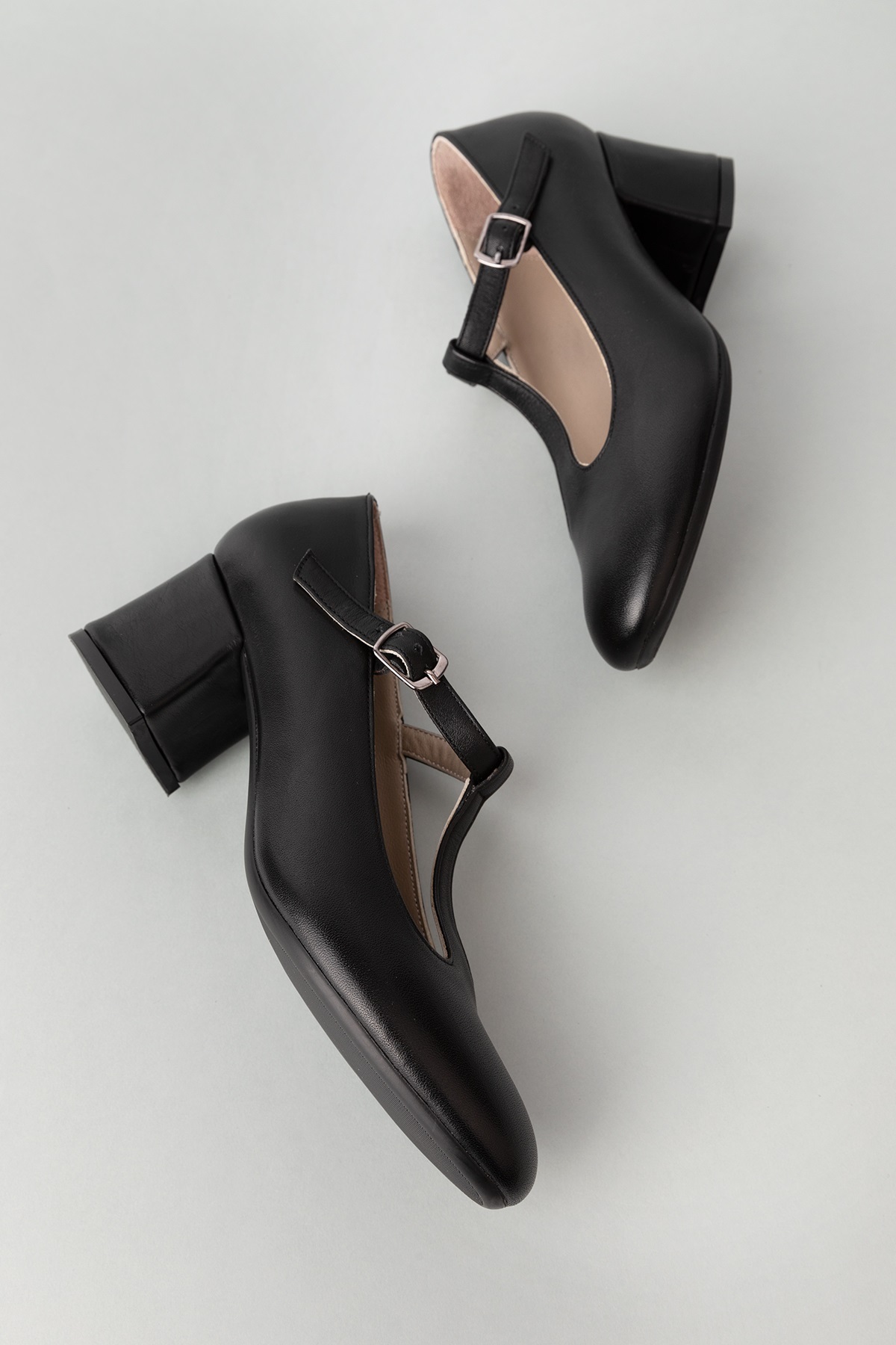 Gondol  Hakiki Deri Orta Boy Topuklu Ayakkabı vdt.20 Siyah - Görsel 4