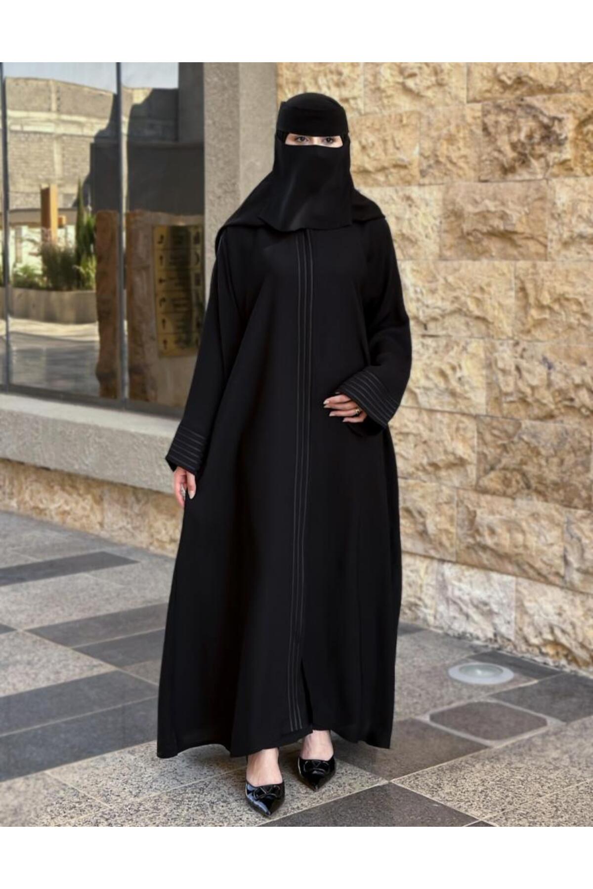 عباية رونق بتصميم قيطان من الامام واليد بقماش انتر...