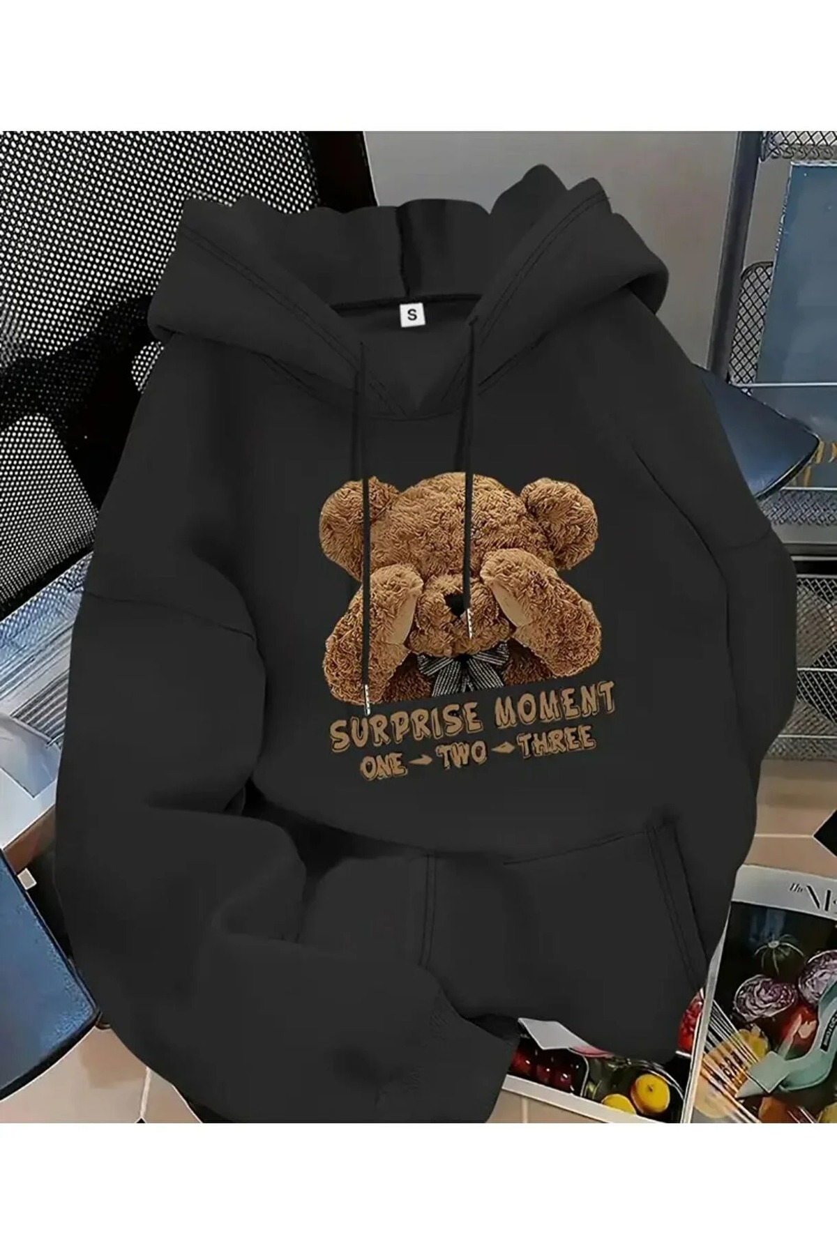 Elvino Surprise Moment Teddy Bear Printed Women/Men Unisex Oversized Hooded 3-Thread Sweatshirt