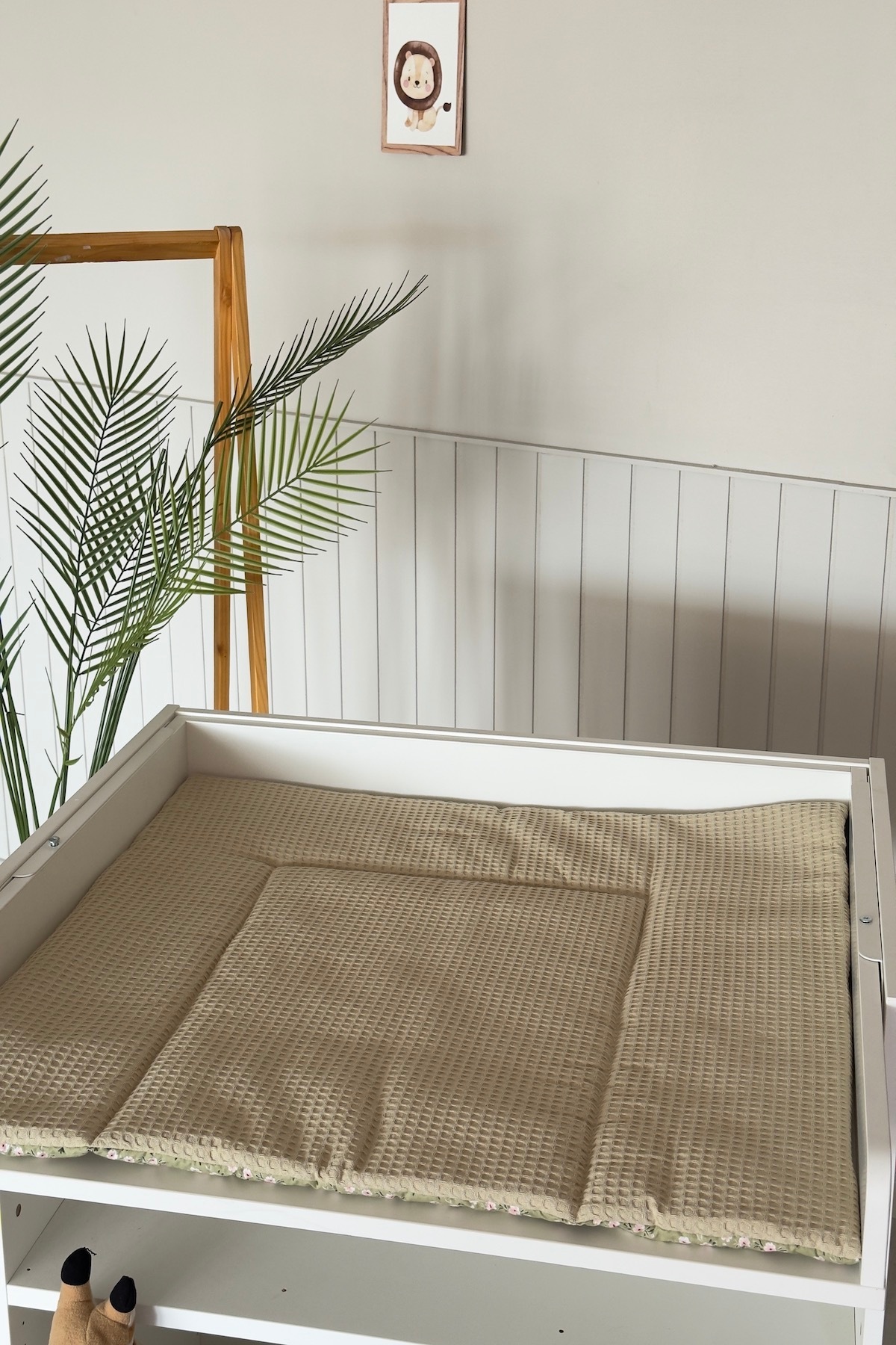 Pastelya Yeşil Papatya Desenli Bebek Alt Açma Seti, Su Geçirmez Değiştirebilir Ped, Alt Açma Minderi fotoğrafı 7 (önizleme)