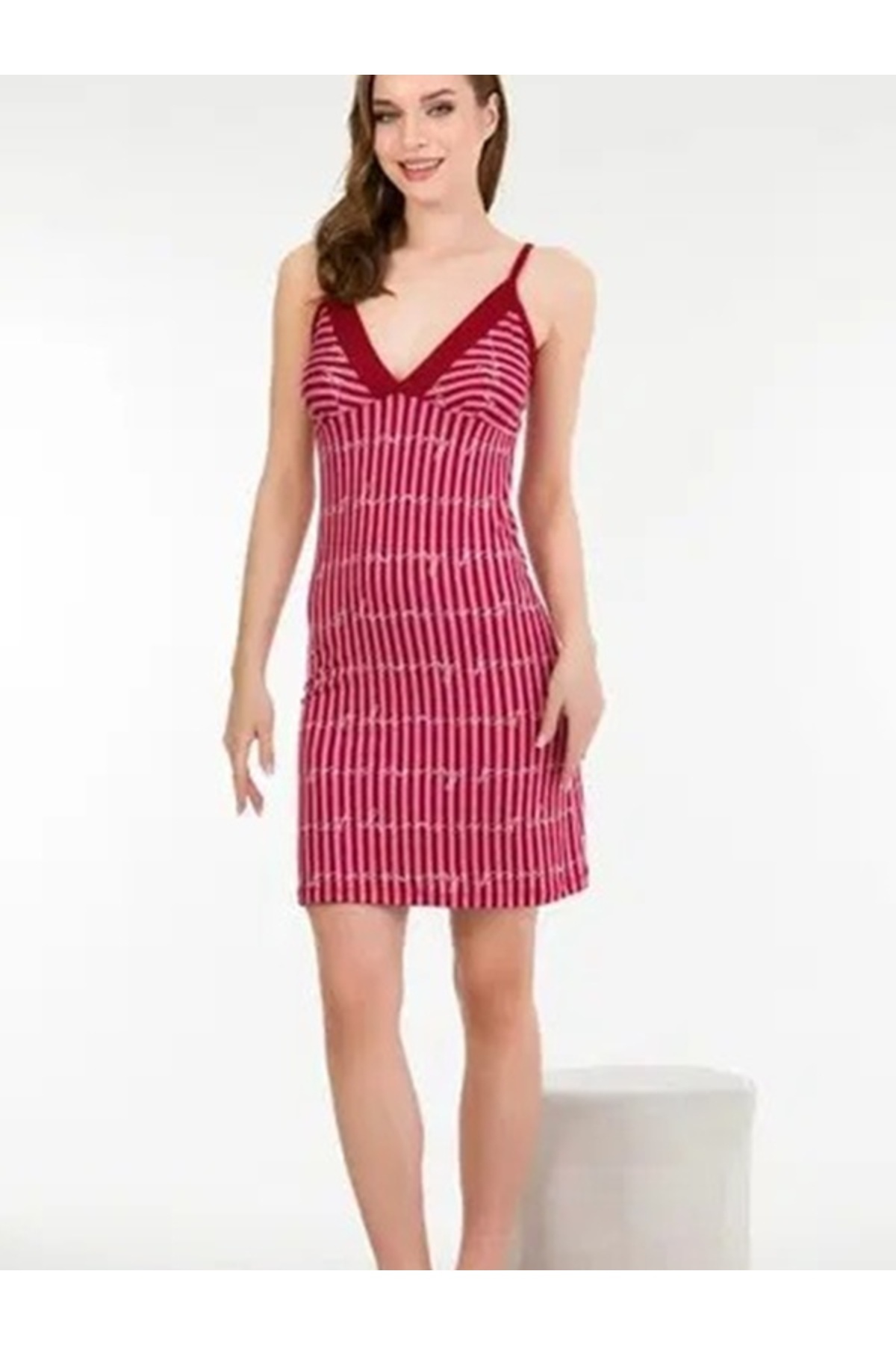 aynora Kadın Kırmızı Askılı Yaka Çizgili Penye Gecelik