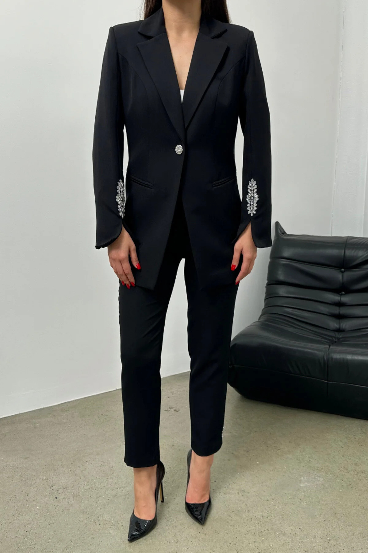 Women's Stone Detail Two-Piece Flared Trousers Blazer Suit Set - Görsel 5