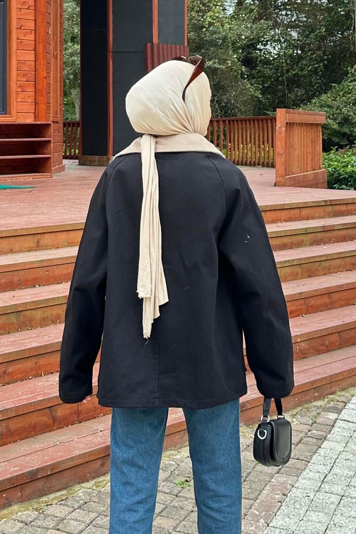 Lamelif  Yaka Detaylı Düğmeli Gabardin Ceket Siyah - Görsel 4