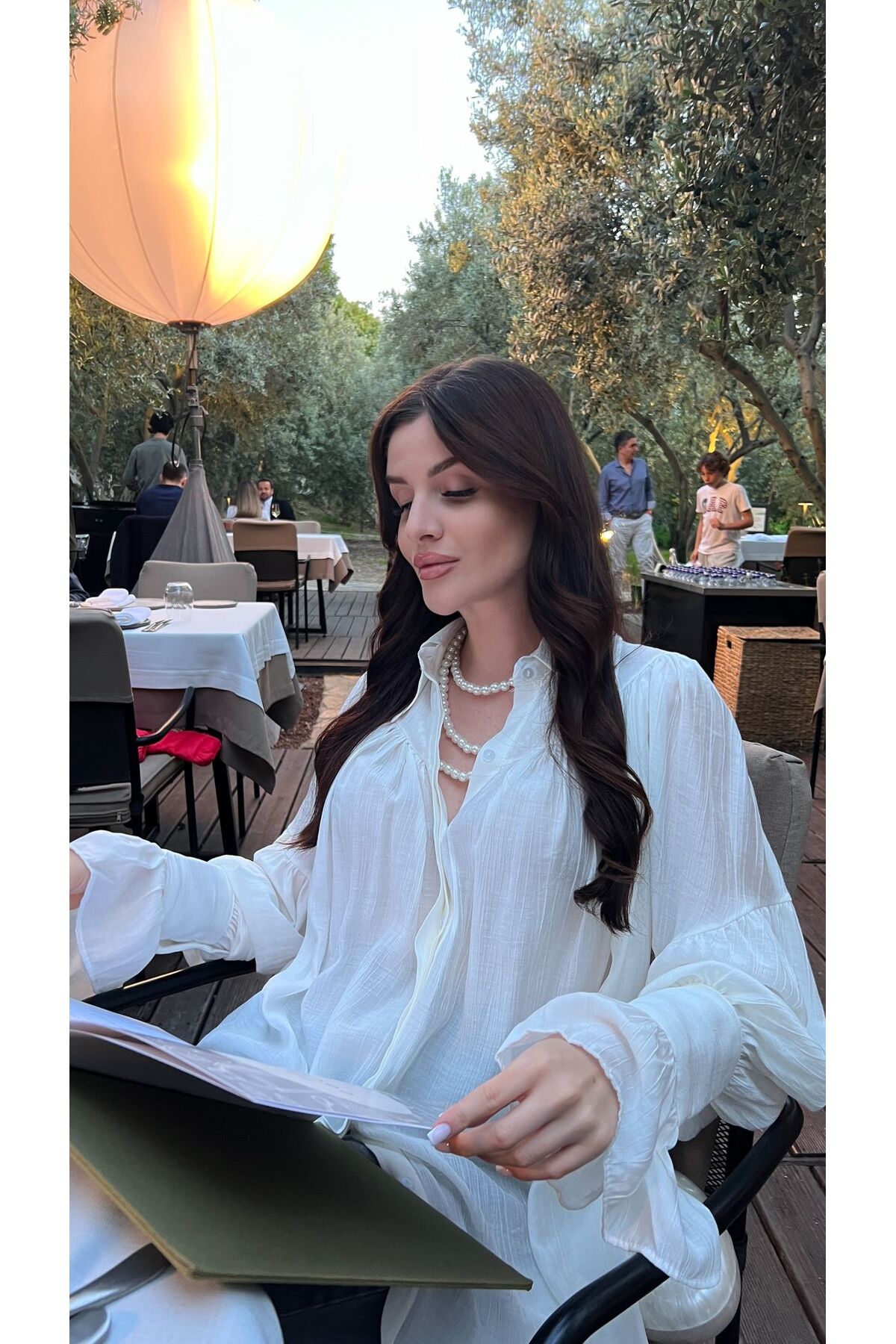 Julidress  Vintage Büzgü Kol Detaylı Premium Beyaz Gömlek - Görsel 6