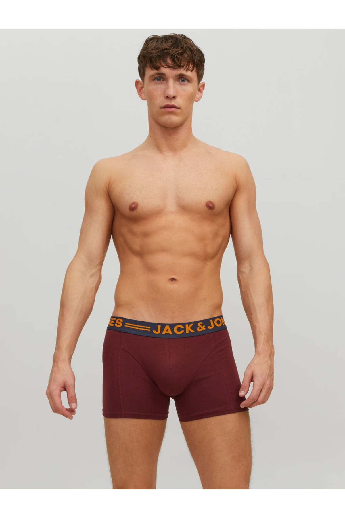 شورت و شلوارک مردانه Jacaiden مدل Solid Trunks بسته ۳ عددی کد ۱۲۱۱۳۹۴۳ جک اند جونز باکسر Jack & Jones