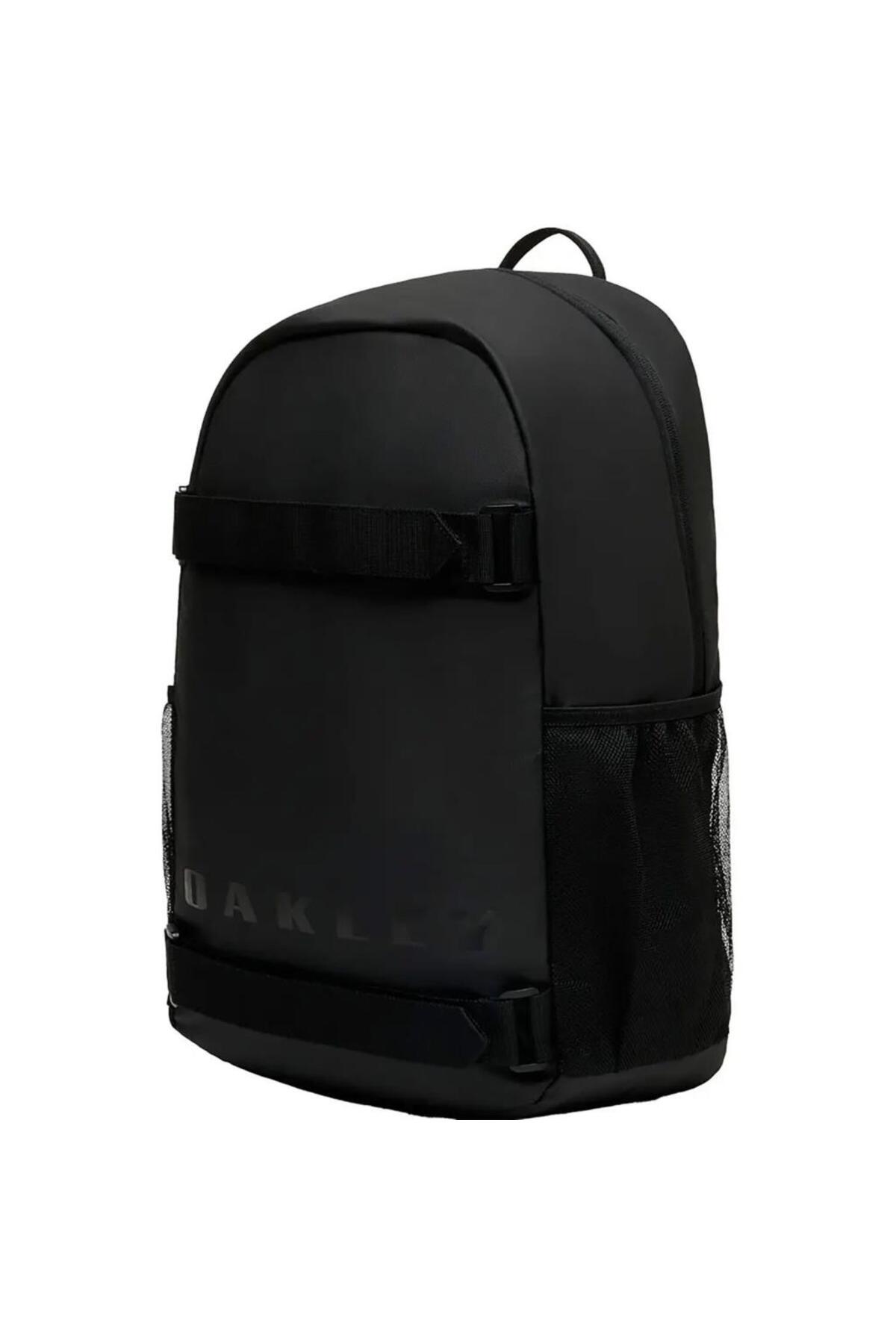 Oakley Backpacks 🎒 40-80% off! | Stylish and Durable - 2026