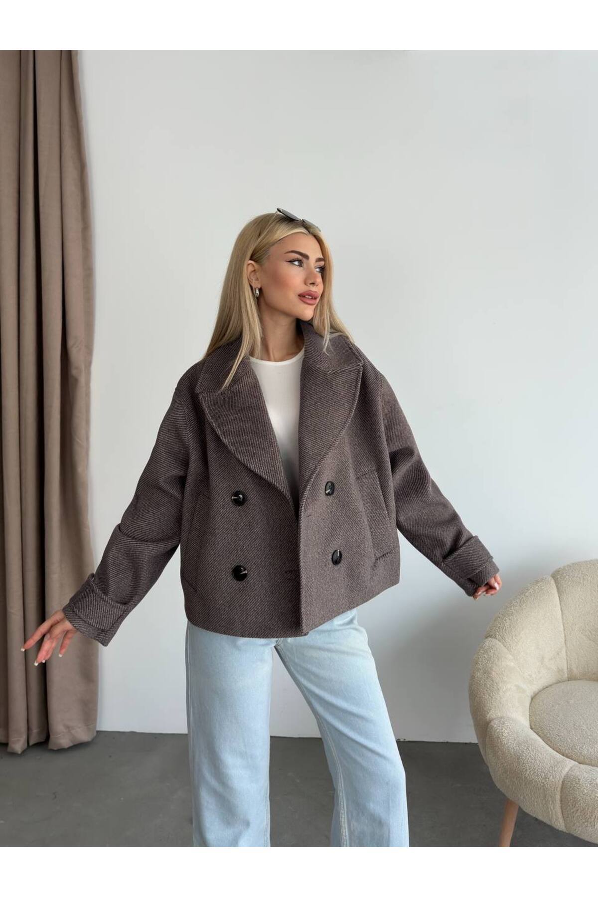 ParlaMira Kadın Acı Kahve Pamuksu Dokulu Premium Kaşe Crop Kaban görsel 4
