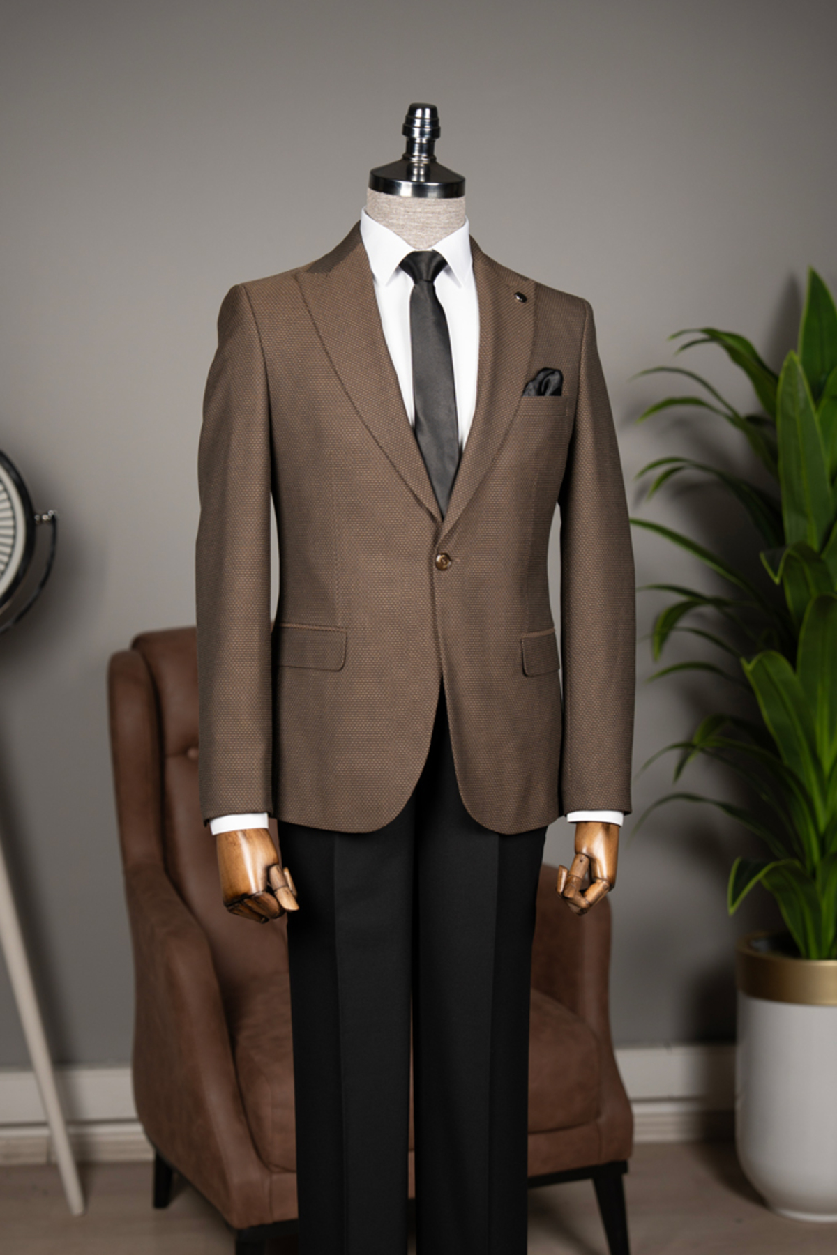 کت و شلوار جلیقه همسان – SlimFit. لطفا یک سایز بزرگتر انتخاب کنید — قهوه‌ای T01-KP01 — تصویر 3 از 5