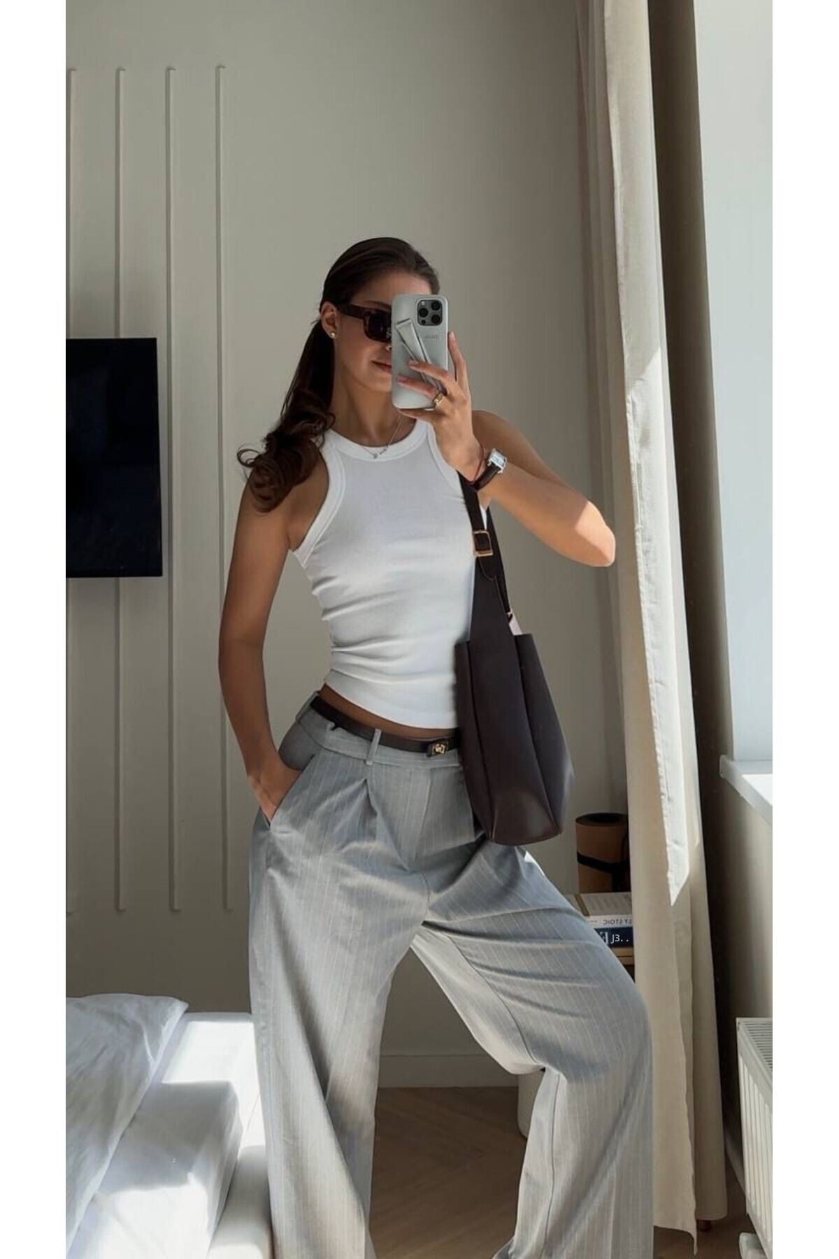 The Champ Clothing Rebrované biele dámske tielko Halter Golier