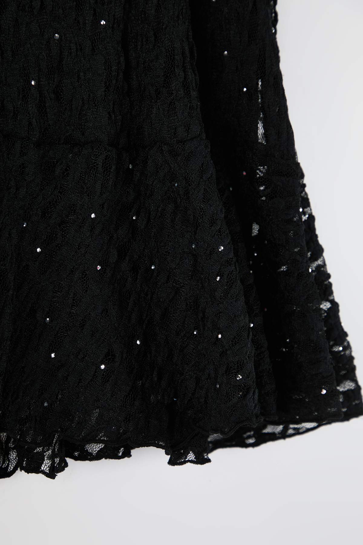 Trendyolmilla  Siyah Etek Uçu Fırfırlı Örme Dantel Büyük Beden Etek TBBAW26AZ00047 - Görsel 6