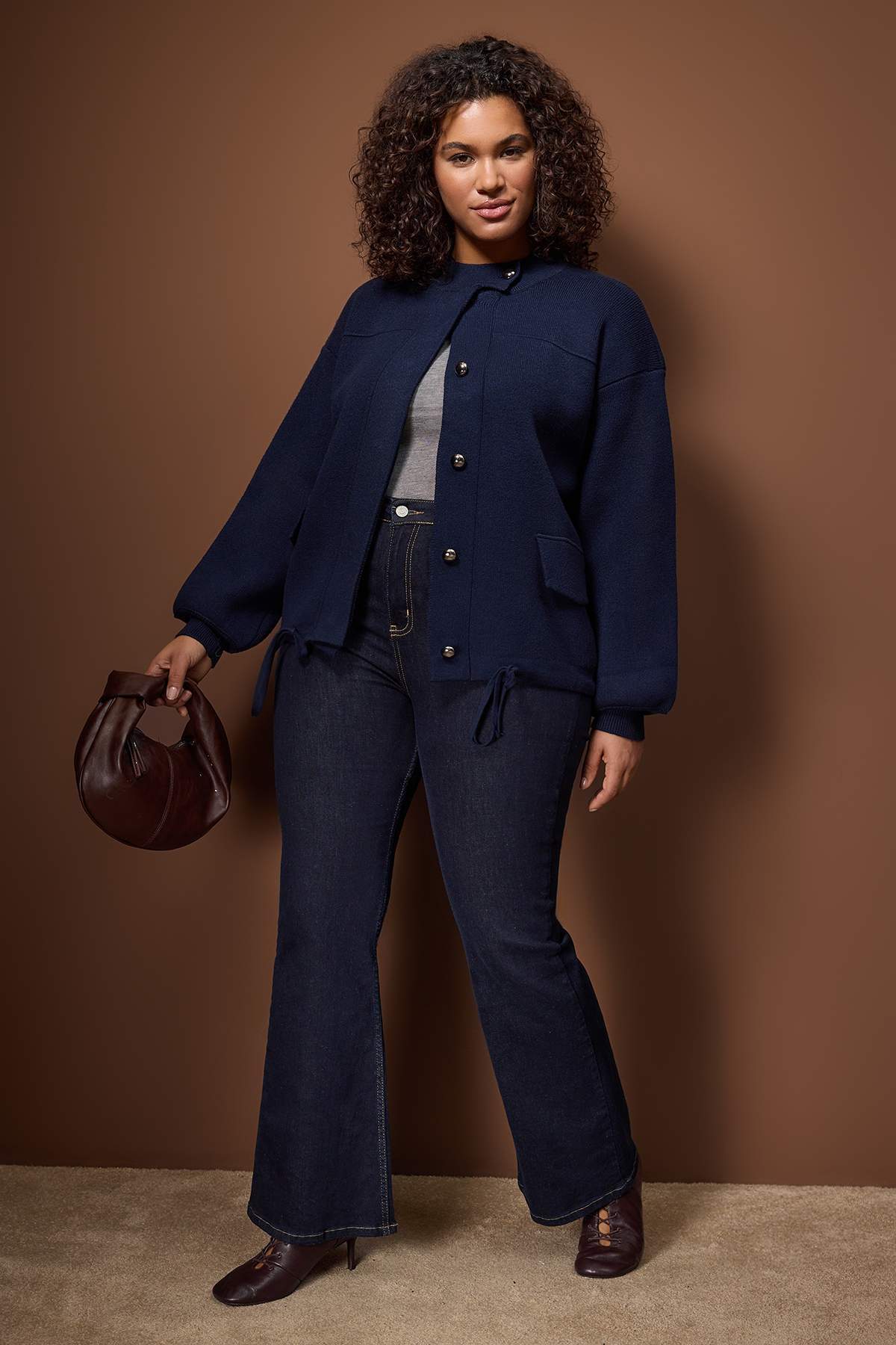 Trendyolmilla  Lacivert Premium İplik/Özel İplik Mont Görünümlü Triko Hırka TBBAW26AV00038