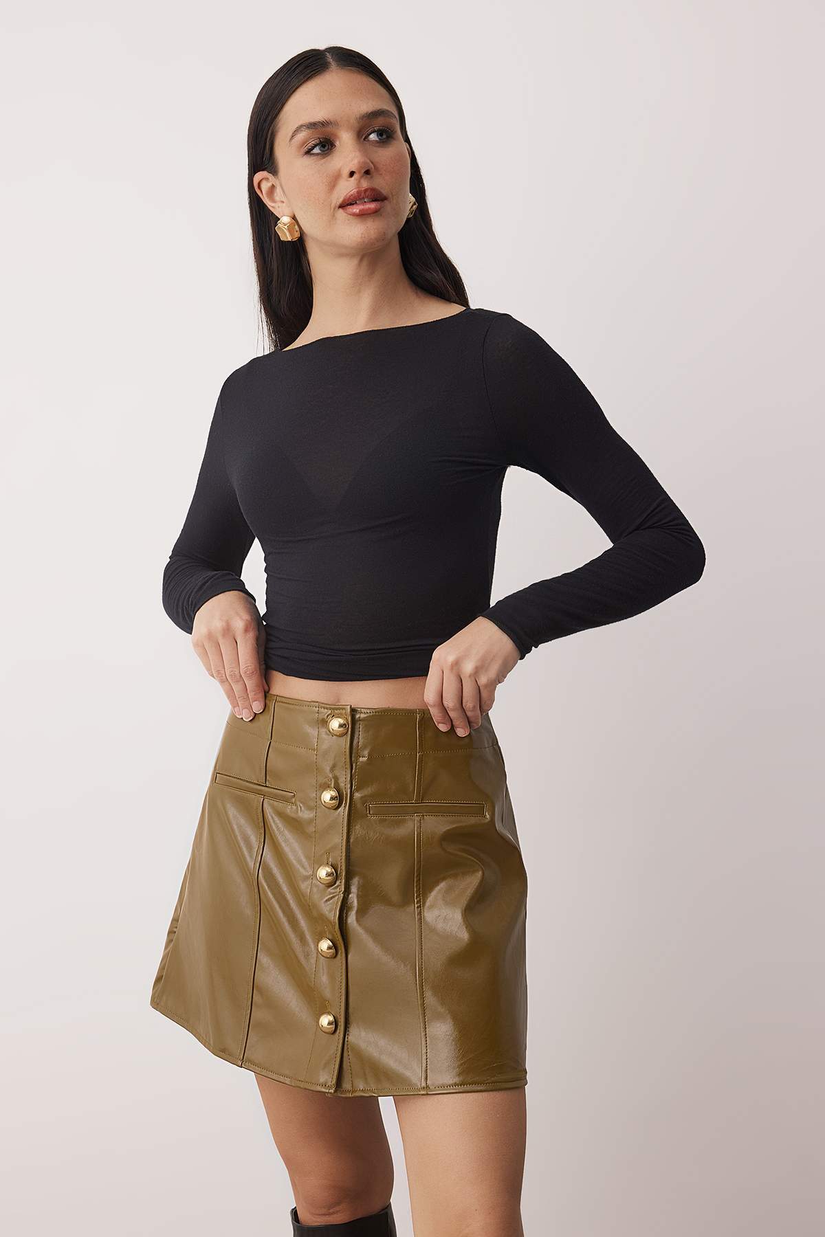 Trendyolmilla Yağ Yeşil Rugan Gold Düğmeli Mini Party Etek TPRAW26ET00019