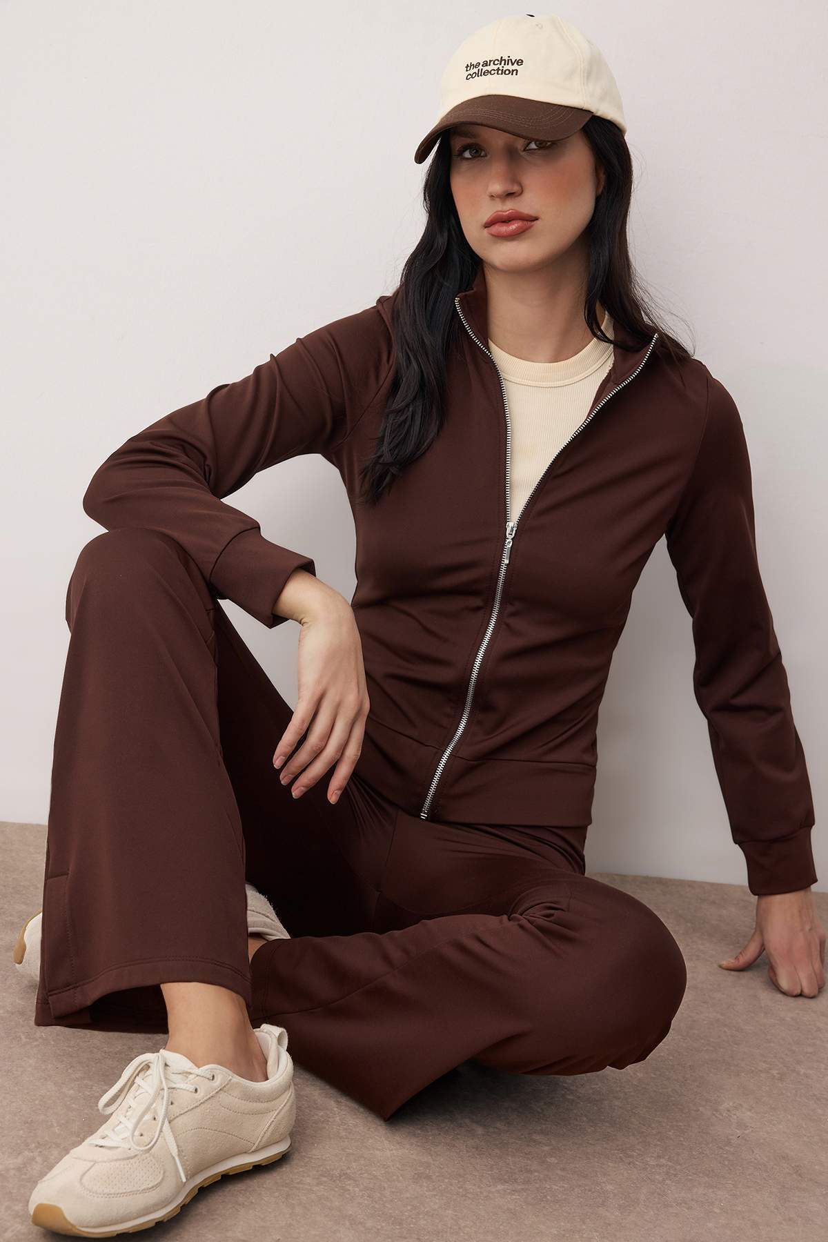 Trendyolmilla  Koyu Kahverengi Reglan Kol Relaxed Üst Flare/ispanyol Paça Esnek Örme Alt-Üst Takım TWOAW26AU00039