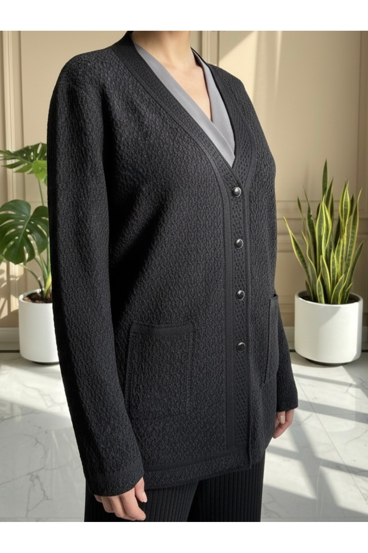 tiriTEK TRİKO  Şık Desenli TEK TRİKO Modern Anne Hırka / Siyah