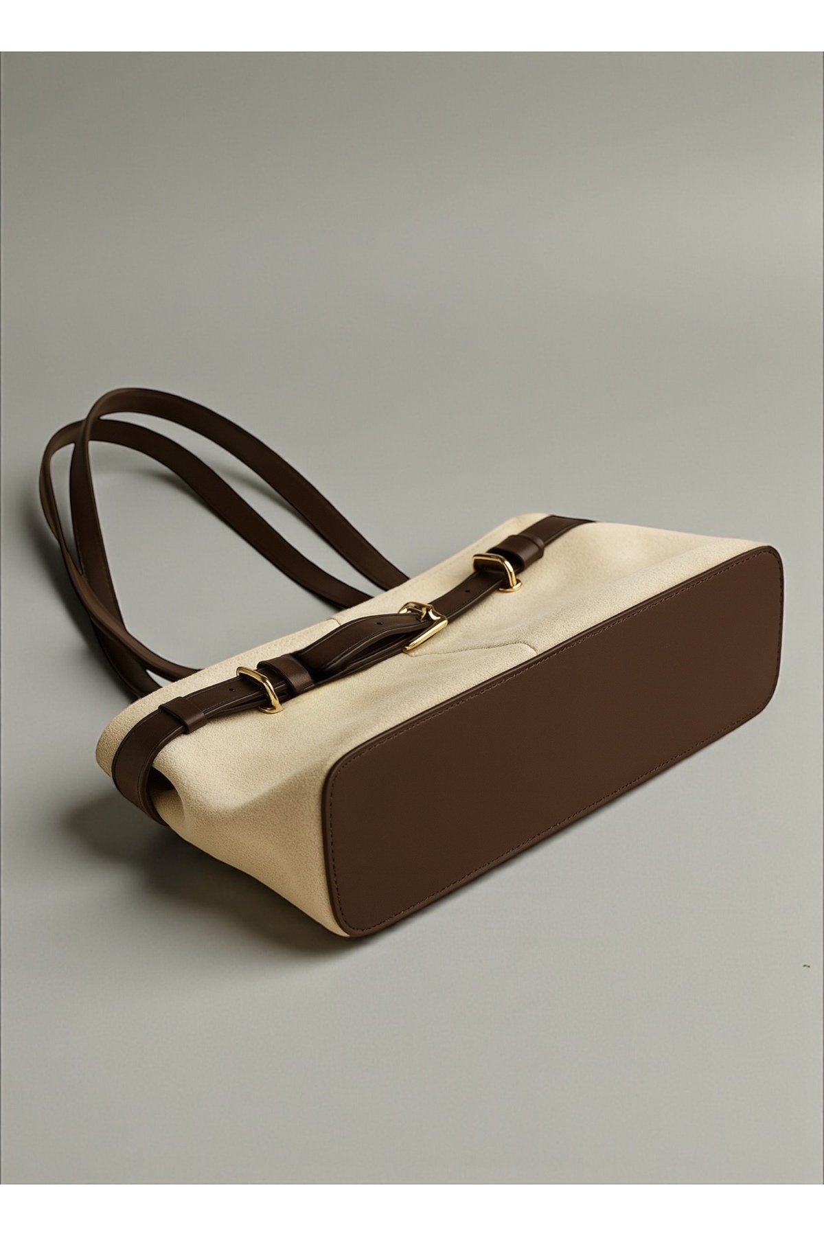 DEMESİ  Kadın Deri Kemer Detaylı Kremrengi Süet Lüx Omuz Çantası - Görsel 4