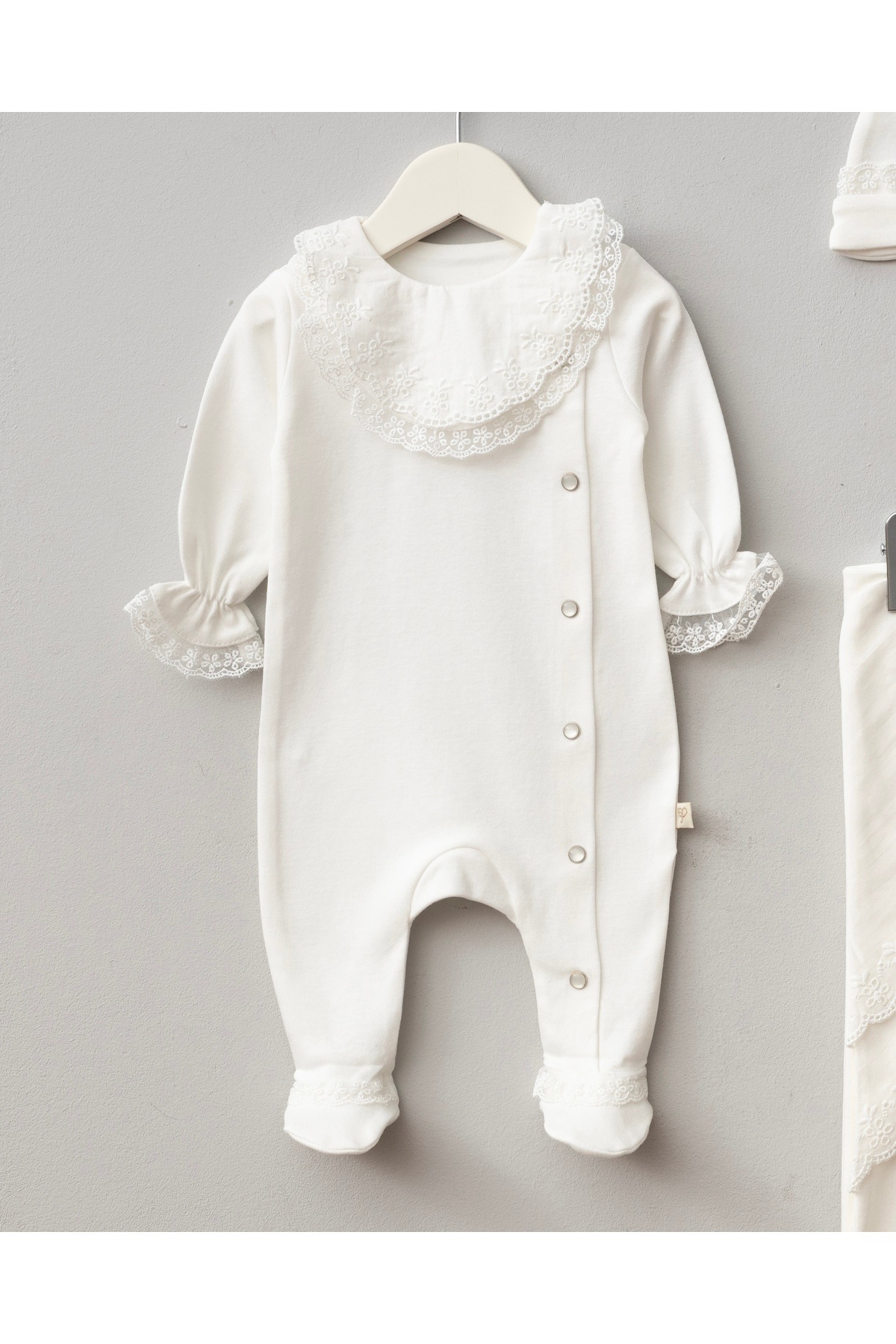 Mert Baby Flora 3'lü Organik Hastane Çıkış Seti %100 Pamuk Yenidoğan Kız Bebek fotoğrafı 6 (önizleme)