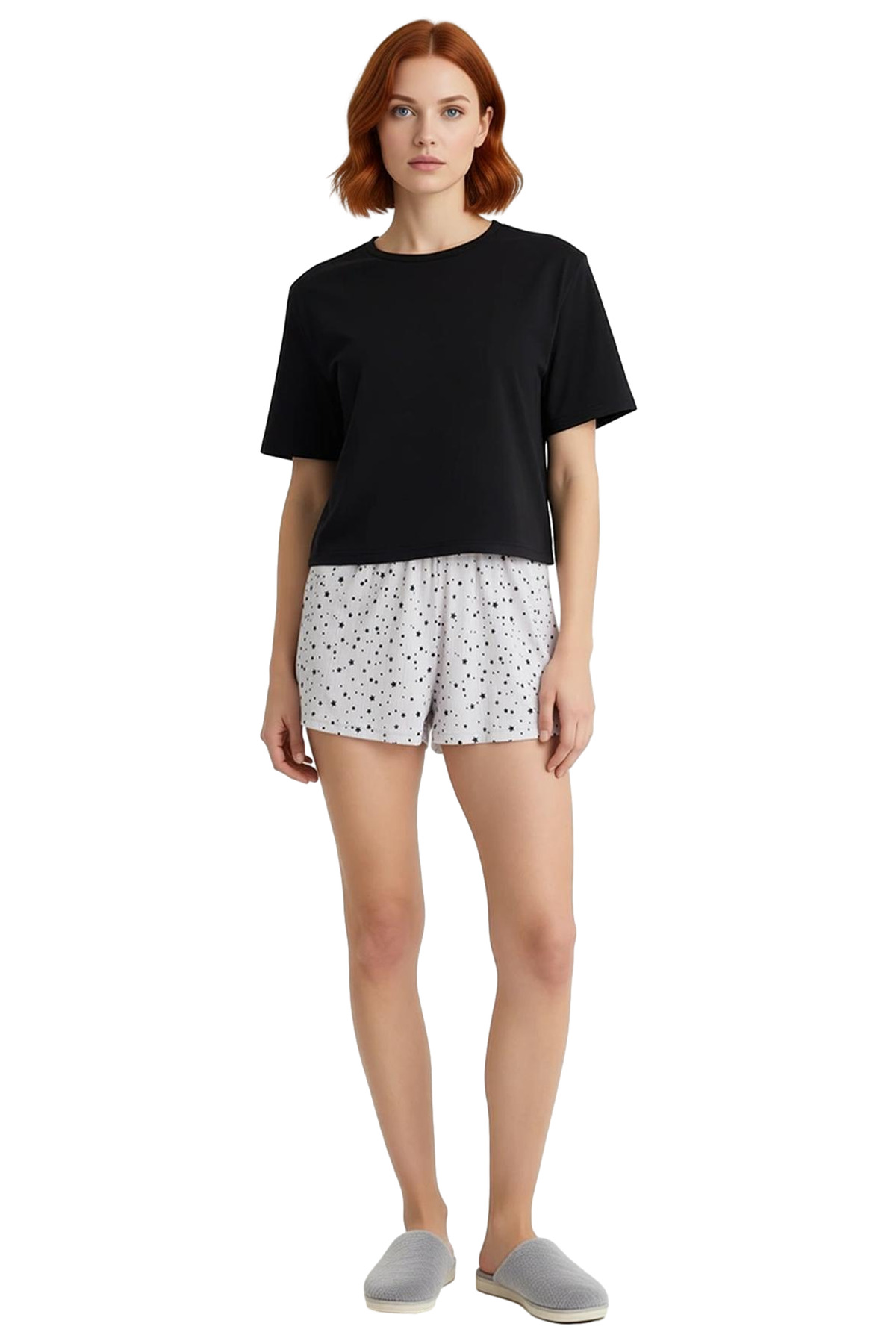 Kadın Rahat Pamuklu Pijama Takımı Yıldız Desenli Şortlu Yazlık Trend Tasarım Seçkin Malzeme