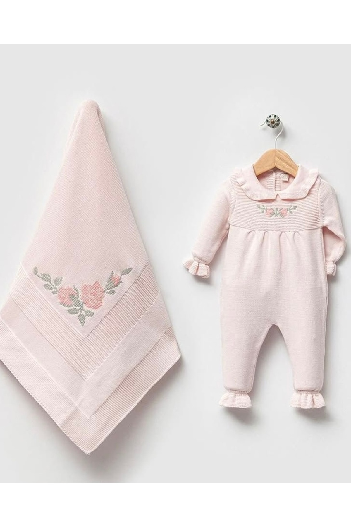 Mert Baby Zarif Kanaviçe Triko 5'li Organik Hastane Çıkış Seti Pembe %100 Pamuk Yenidoğan Kız Bebek fotoğrafı 4 (önizleme)