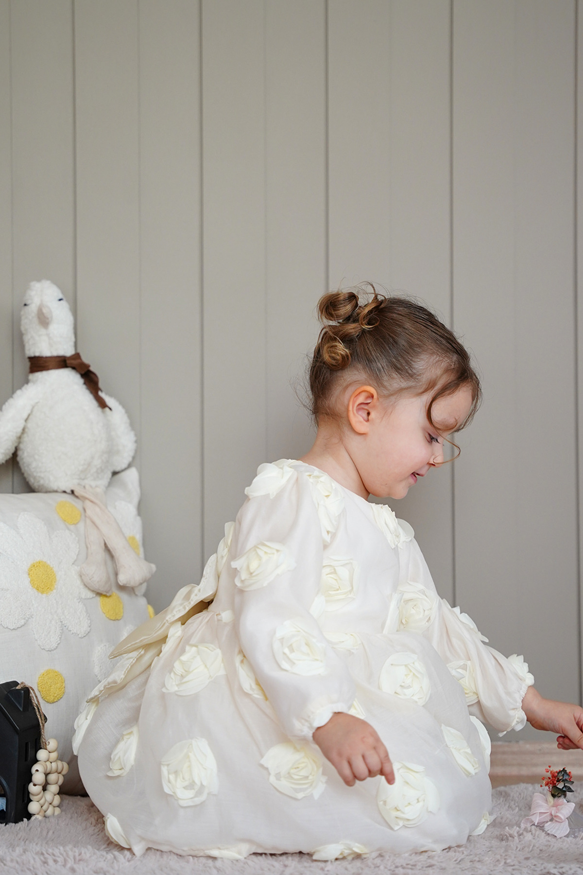 ALYRA Kız Bebek Elbise Uzun Kollu Fiyonklu Güllü Doğum Günü Parti Düğün Özel Gün Abiye Kız Çocuk Elbise fotoğrafı 3 (önizleme)