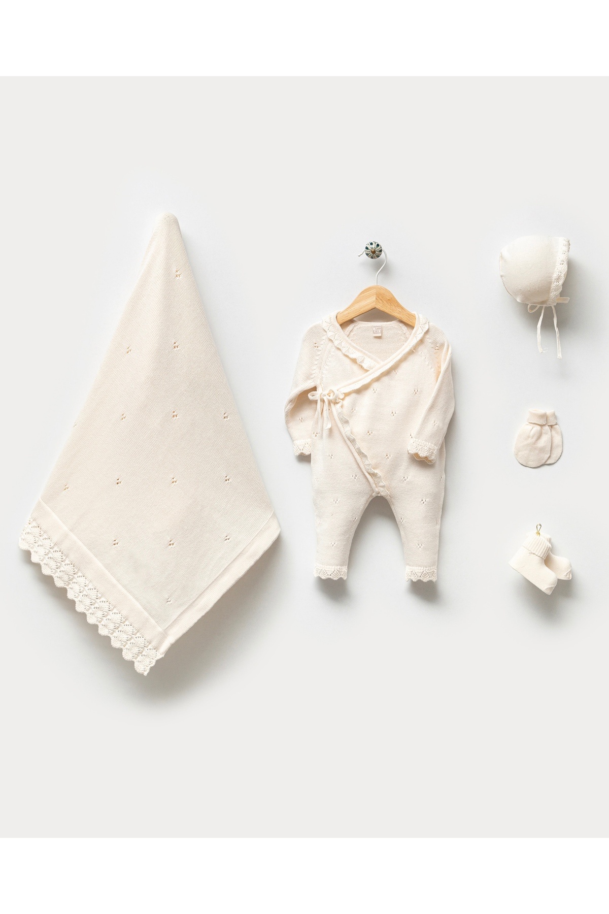 Mert Baby Kruvaze Jakarlı Triko 5'li Organik Hastane Çıkış Seti Krem %100 Pamuk Yenidoğan Kız Bebek fotoğrafı 7 (önizleme)