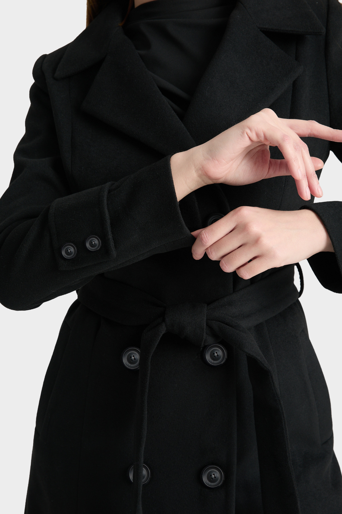 Soydan Güner  Kadın Kruvaze Kuşaklı Kulplu Kesim Kaban Siyah 6610 - Görsel 6