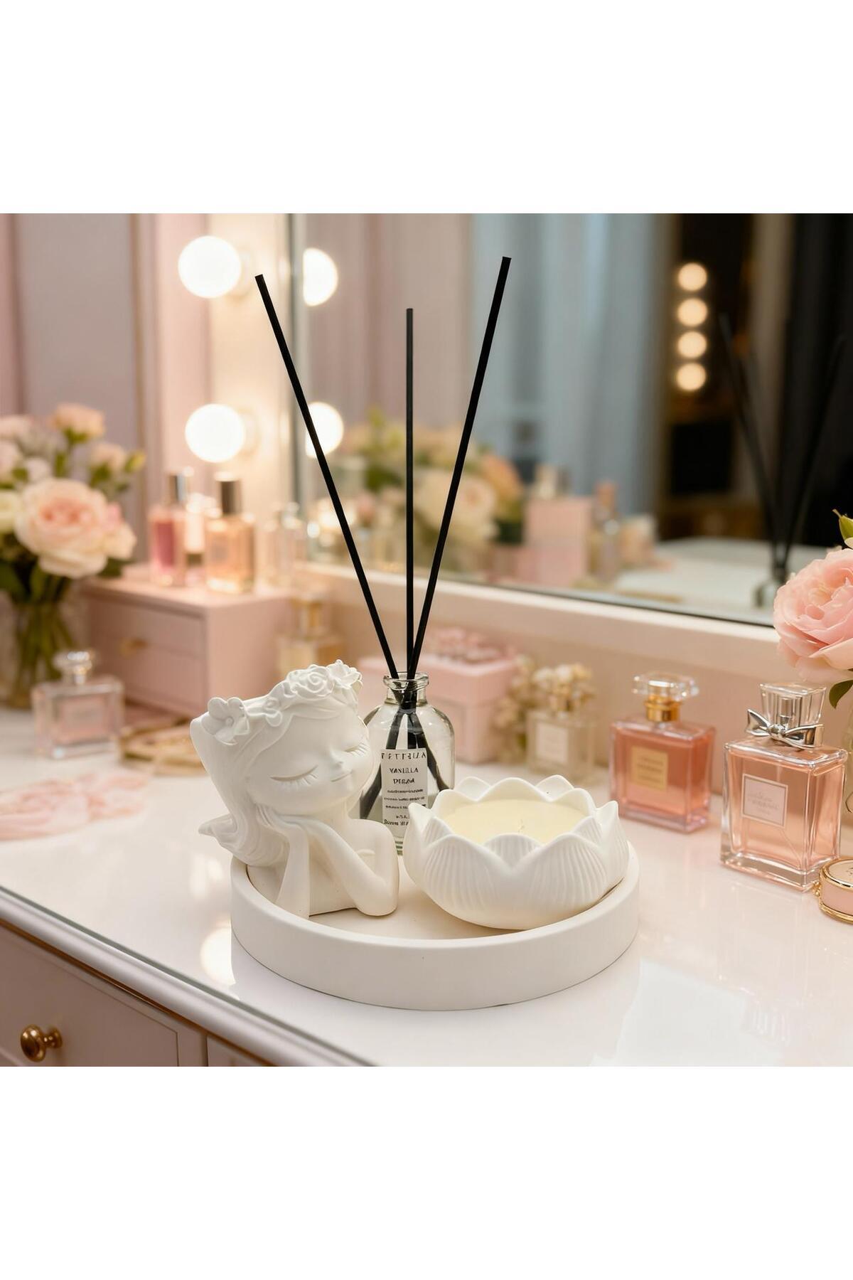 Ftrk Store Vanilya Kokulu Dekoratif Set – Yuvarlak Tepsili, Lotus Mumlu ve Oda Kokulu Şık Tasarım